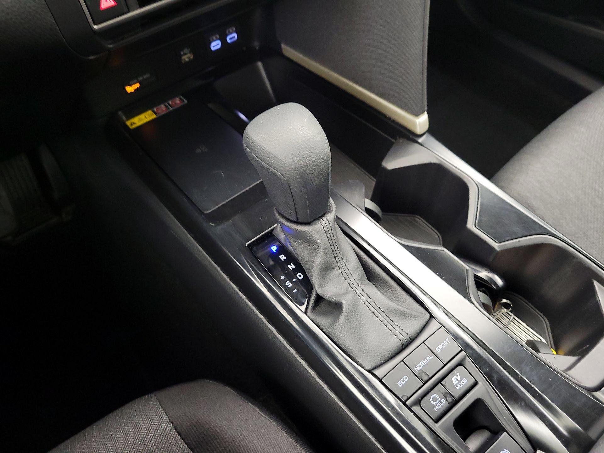 Thumbnail: 2025 Toyota Camry - 17