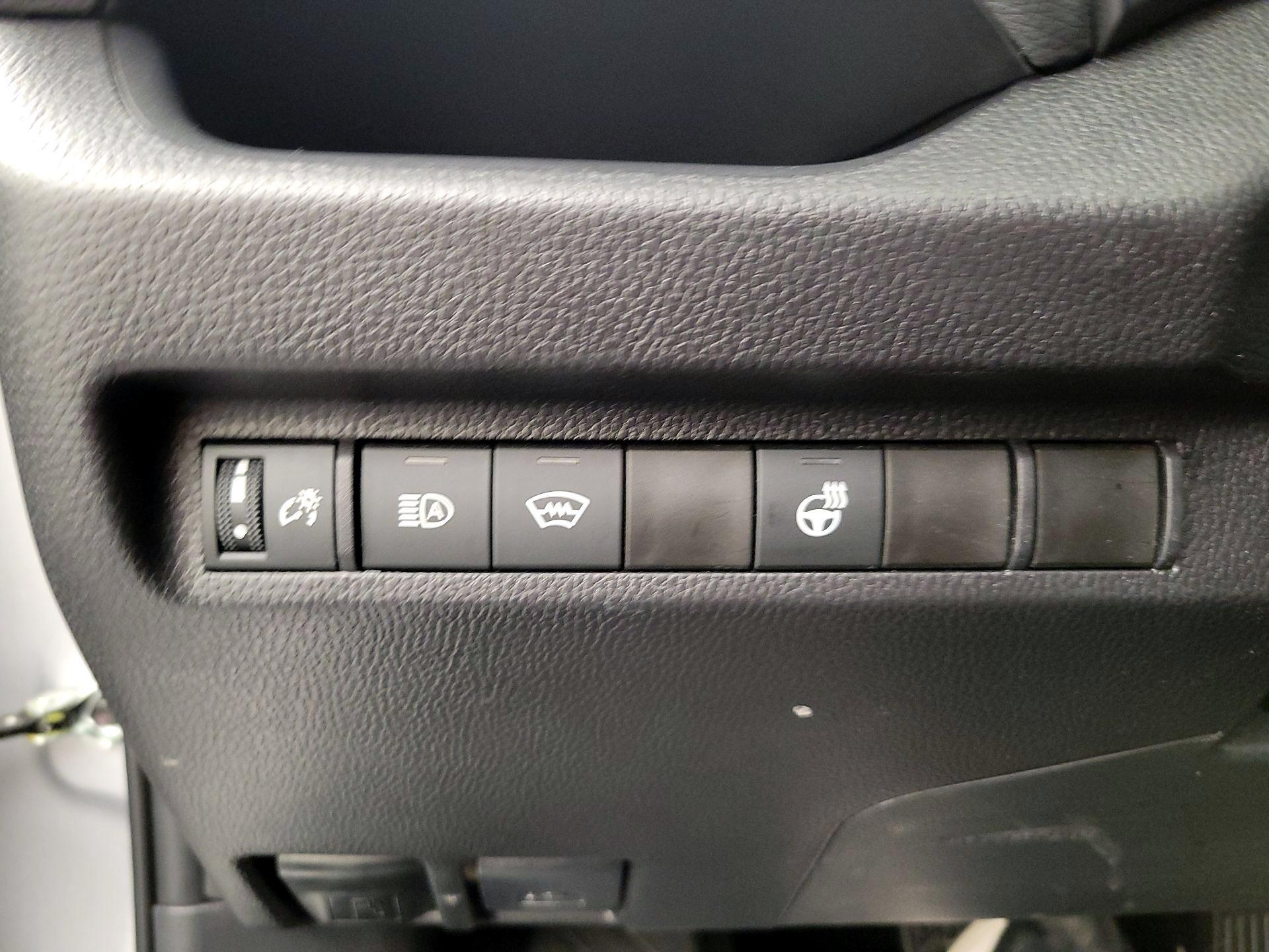 Thumbnail: 2025 Toyota RAV4 - 13