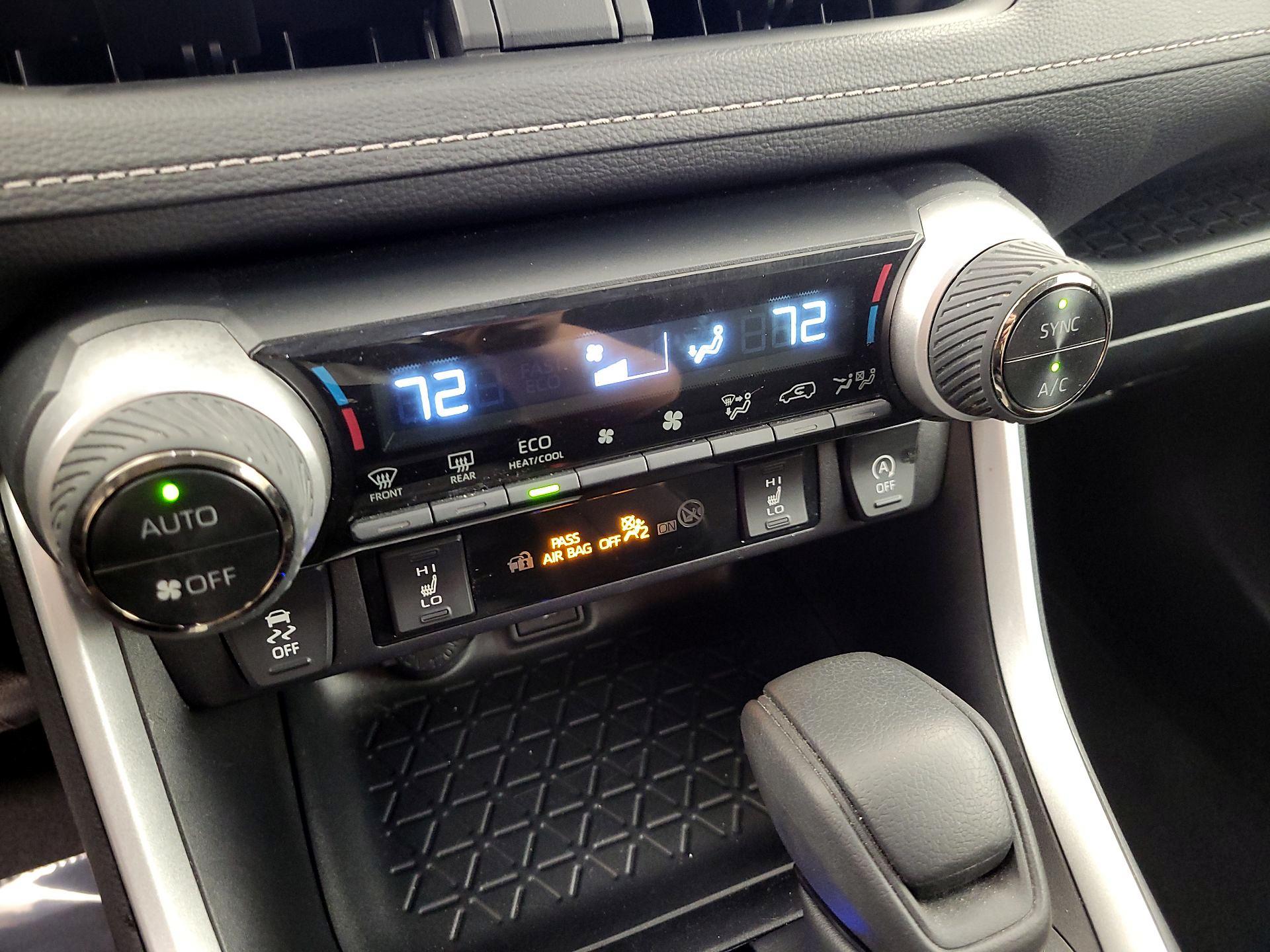 Thumbnail: 2025 Toyota RAV4 - 16