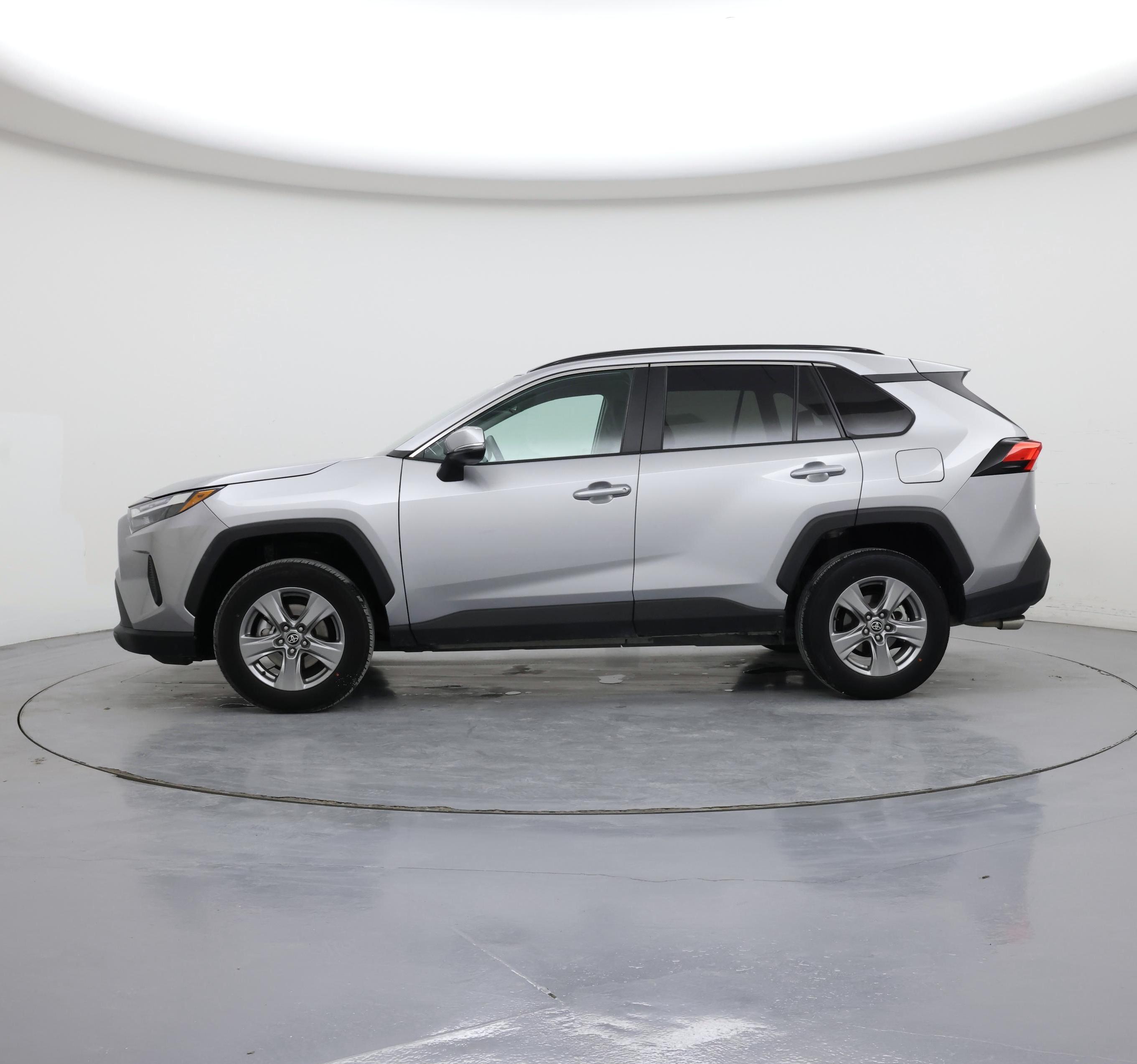 Thumbnail: 2025 Toyota RAV4 - 3