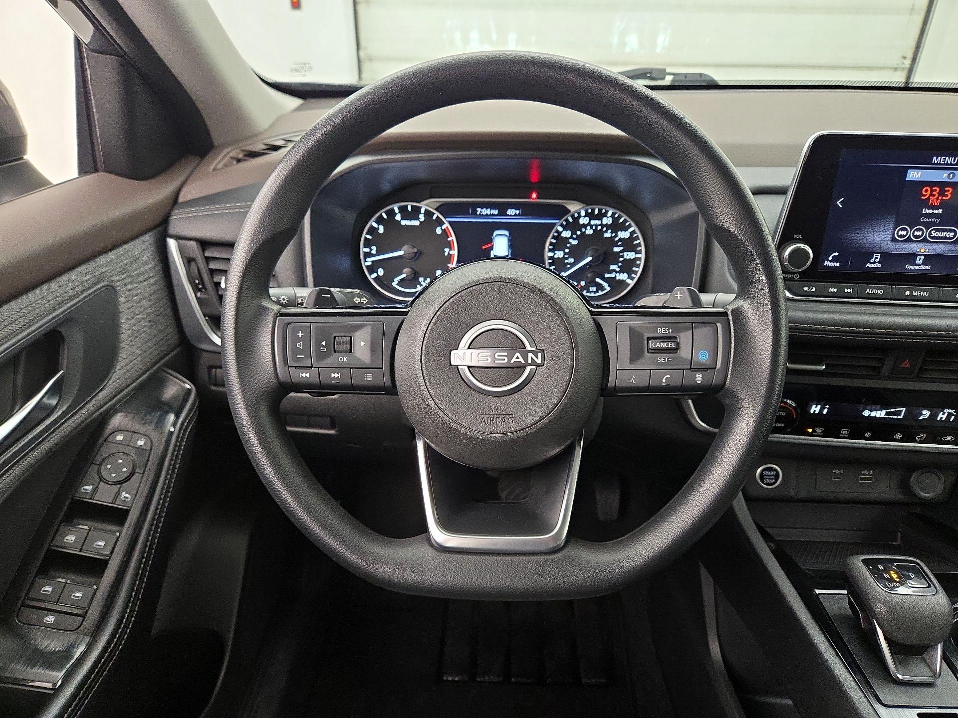 Thumbnail: 2023 Nissan Rogue - 10