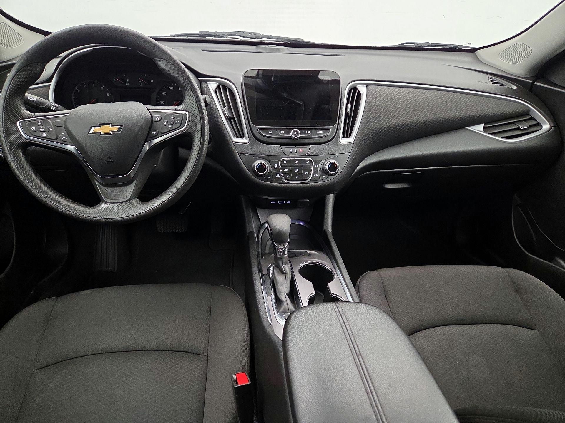 Thumbnail: 2024 Chevrolet Malibu - 9