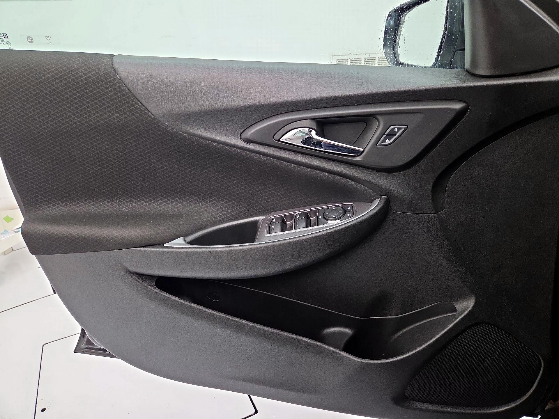 Thumbnail: 2024 Chevrolet Malibu - 12