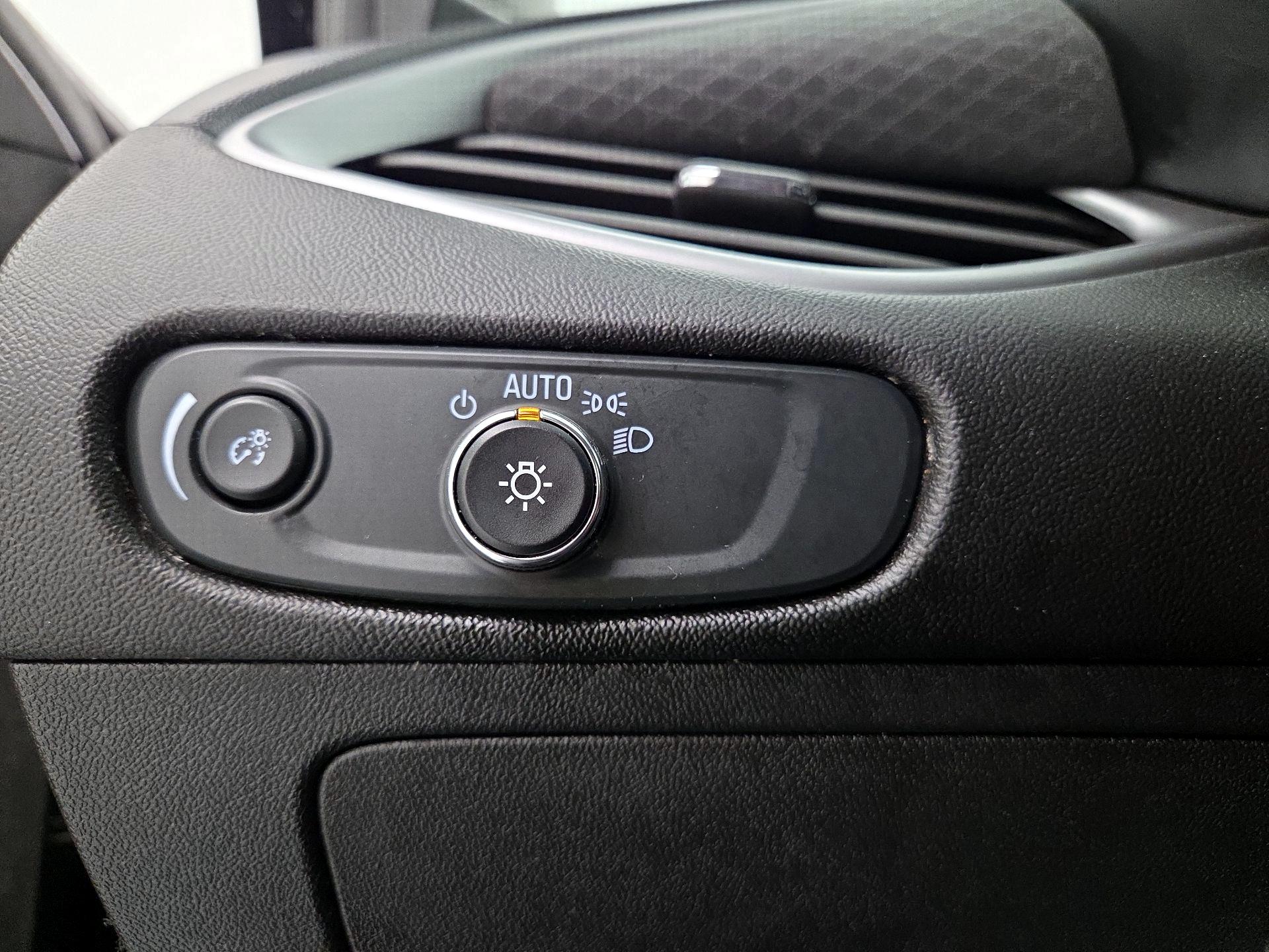 Thumbnail: 2024 Chevrolet Malibu - 13