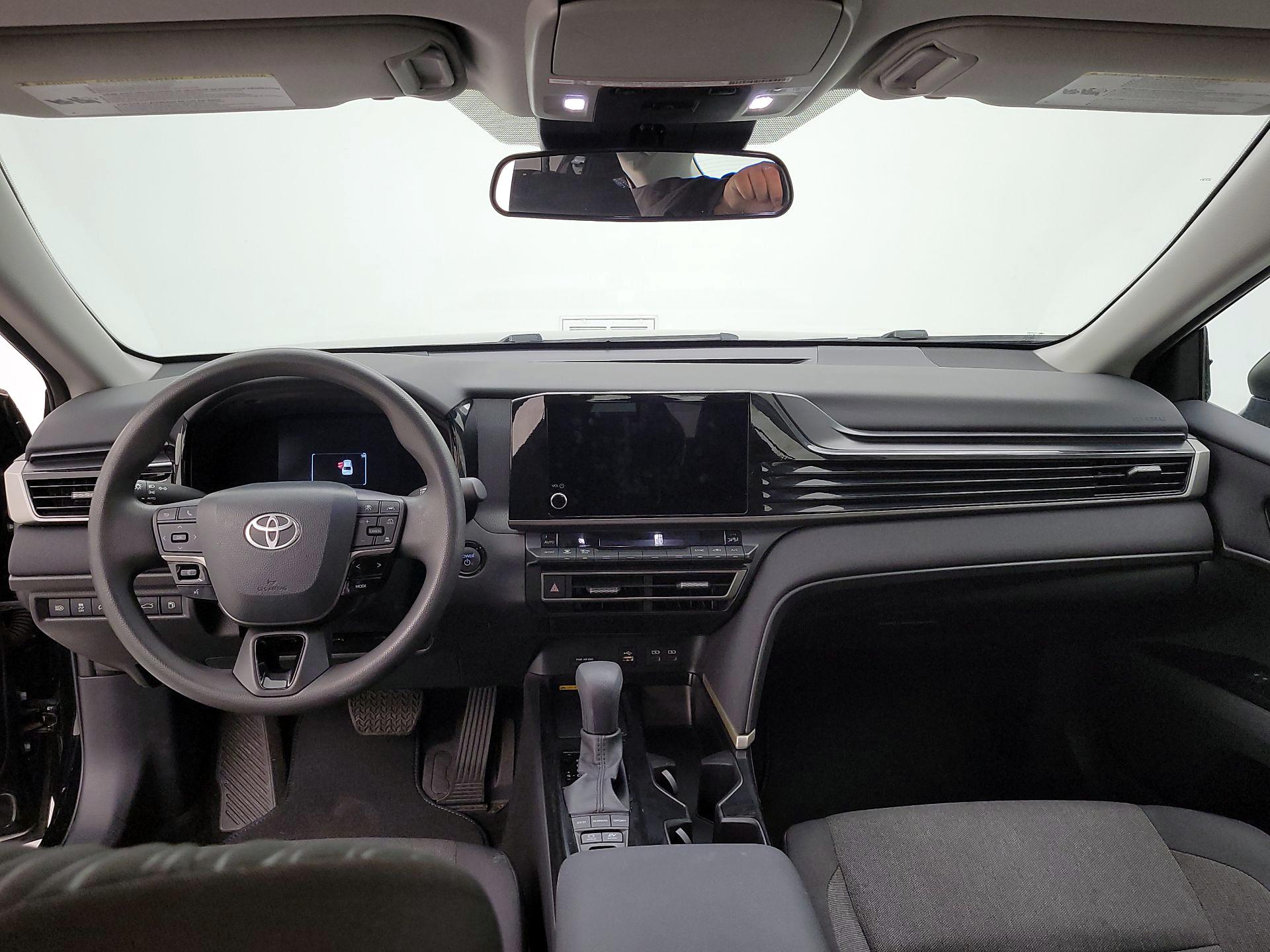 Thumbnail: 2025 Toyota Camry - 9