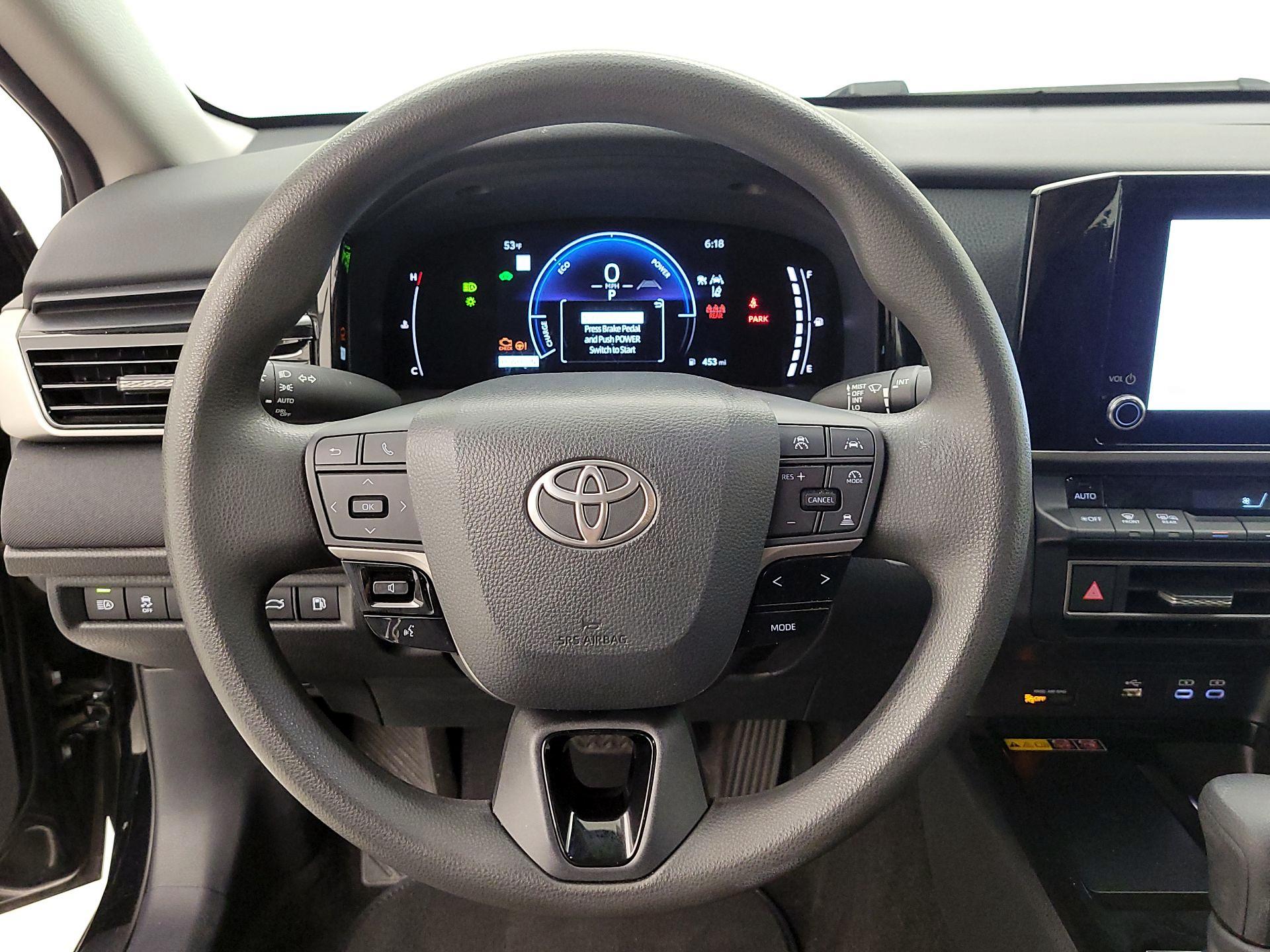 Thumbnail: 2025 Toyota Camry - 10