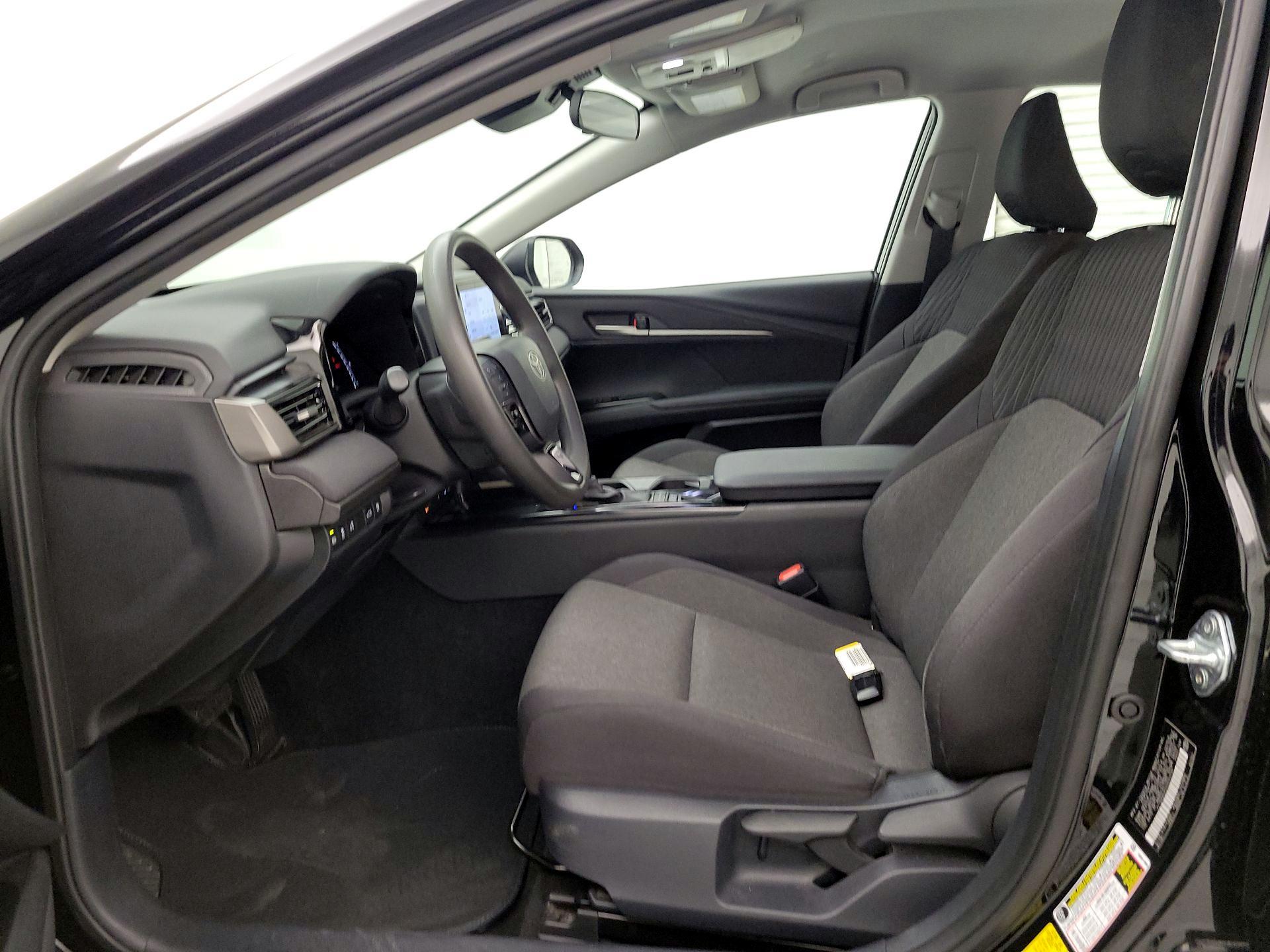 Thumbnail: 2025 Toyota Camry - 11