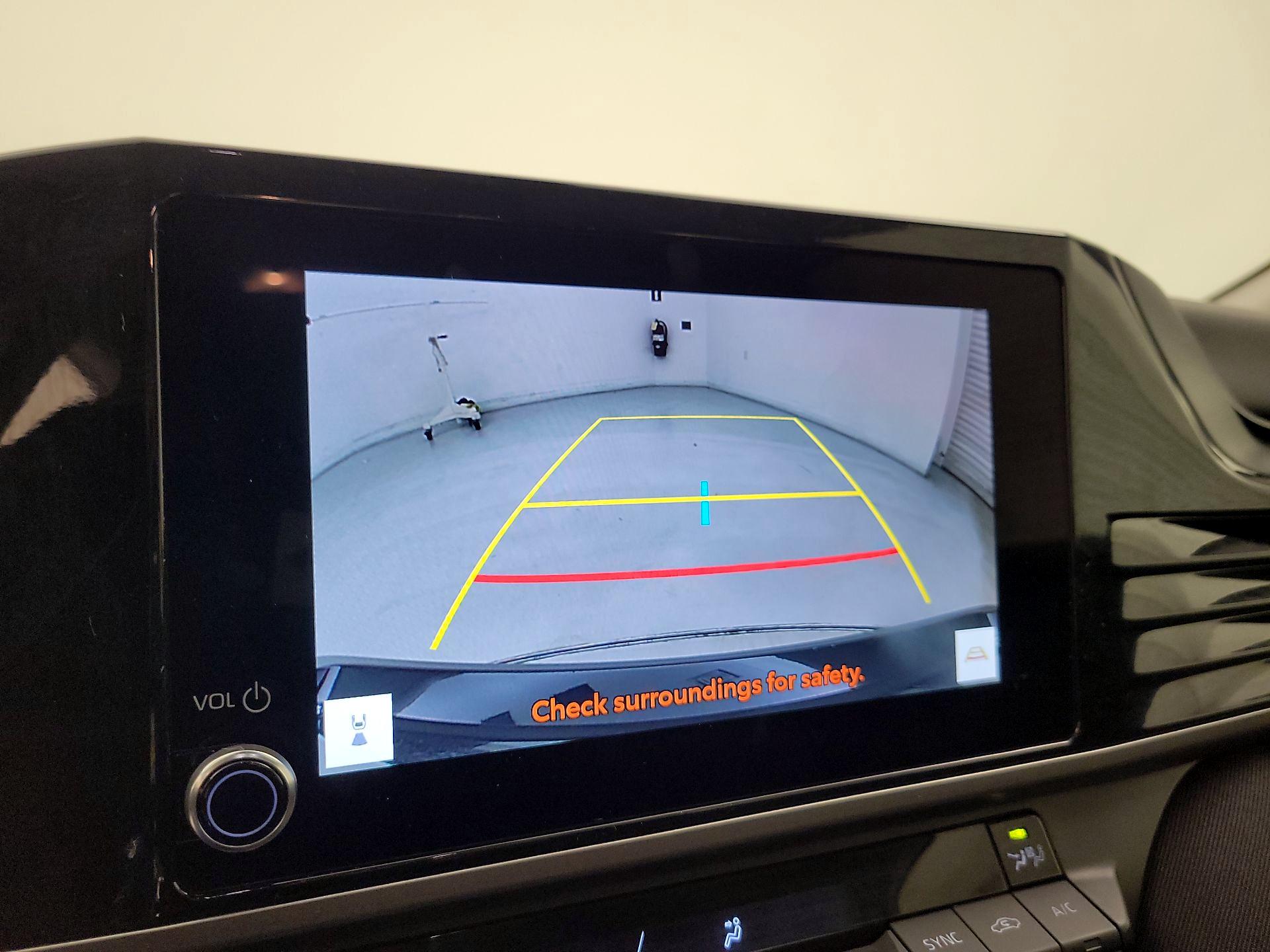 Thumbnail: 2025 Toyota Camry - 14