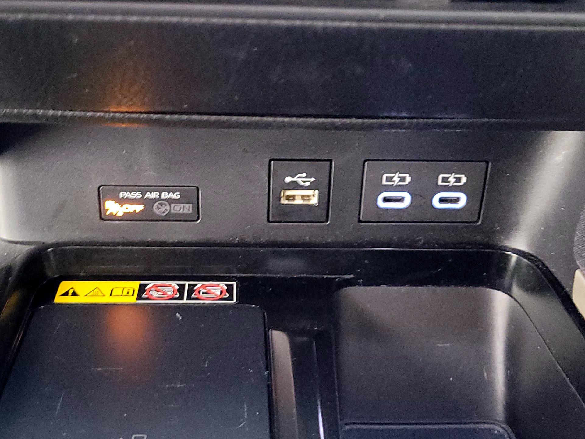 Thumbnail: 2025 Toyota Camry - 18