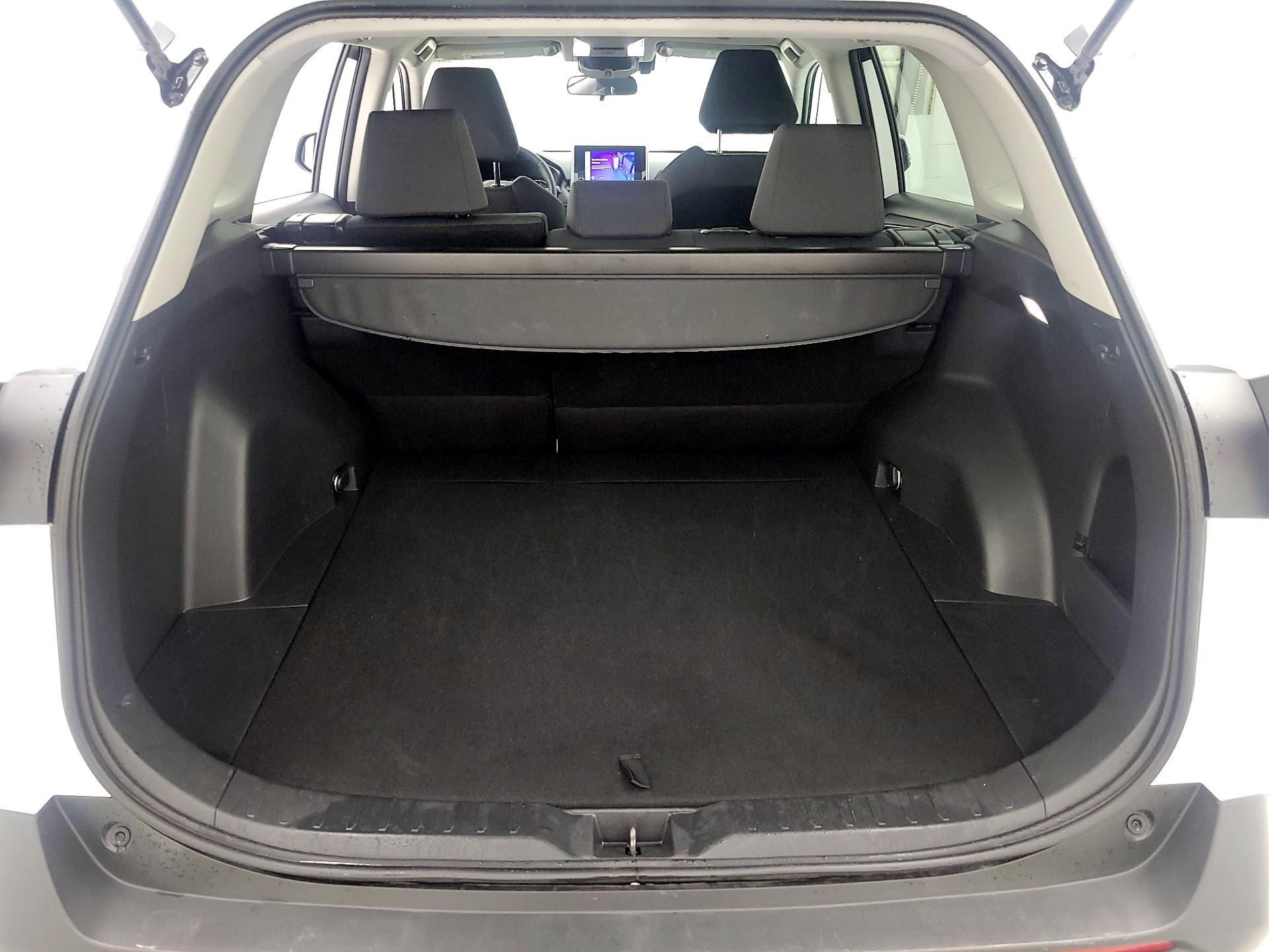 Thumbnail: 2025 Toyota RAV4 - 20