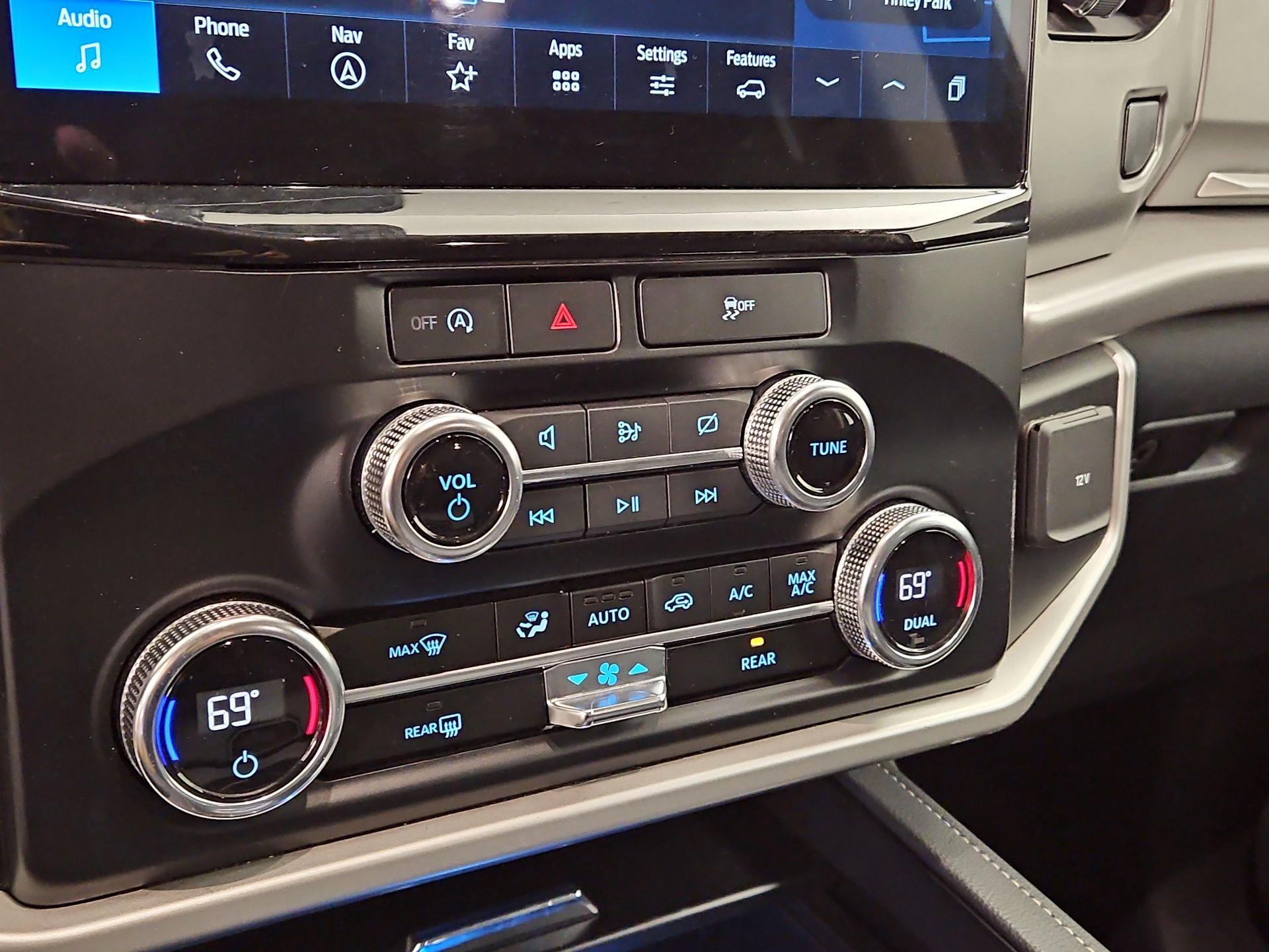 Thumbnail: 2024 Ford Expedition - 17