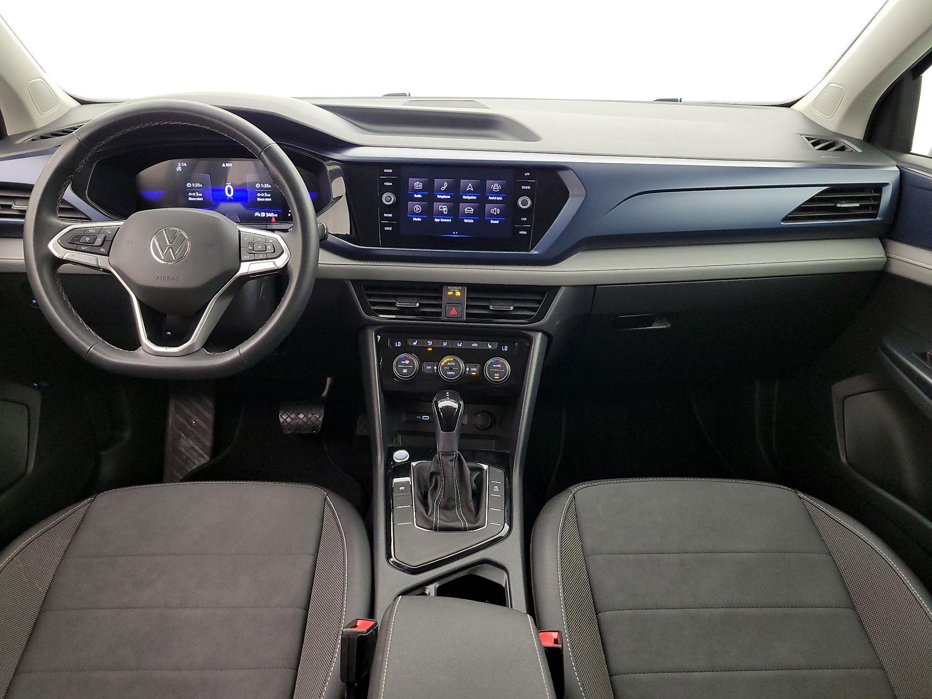 Thumbnail: 2024 Volkswagen Taos - 9