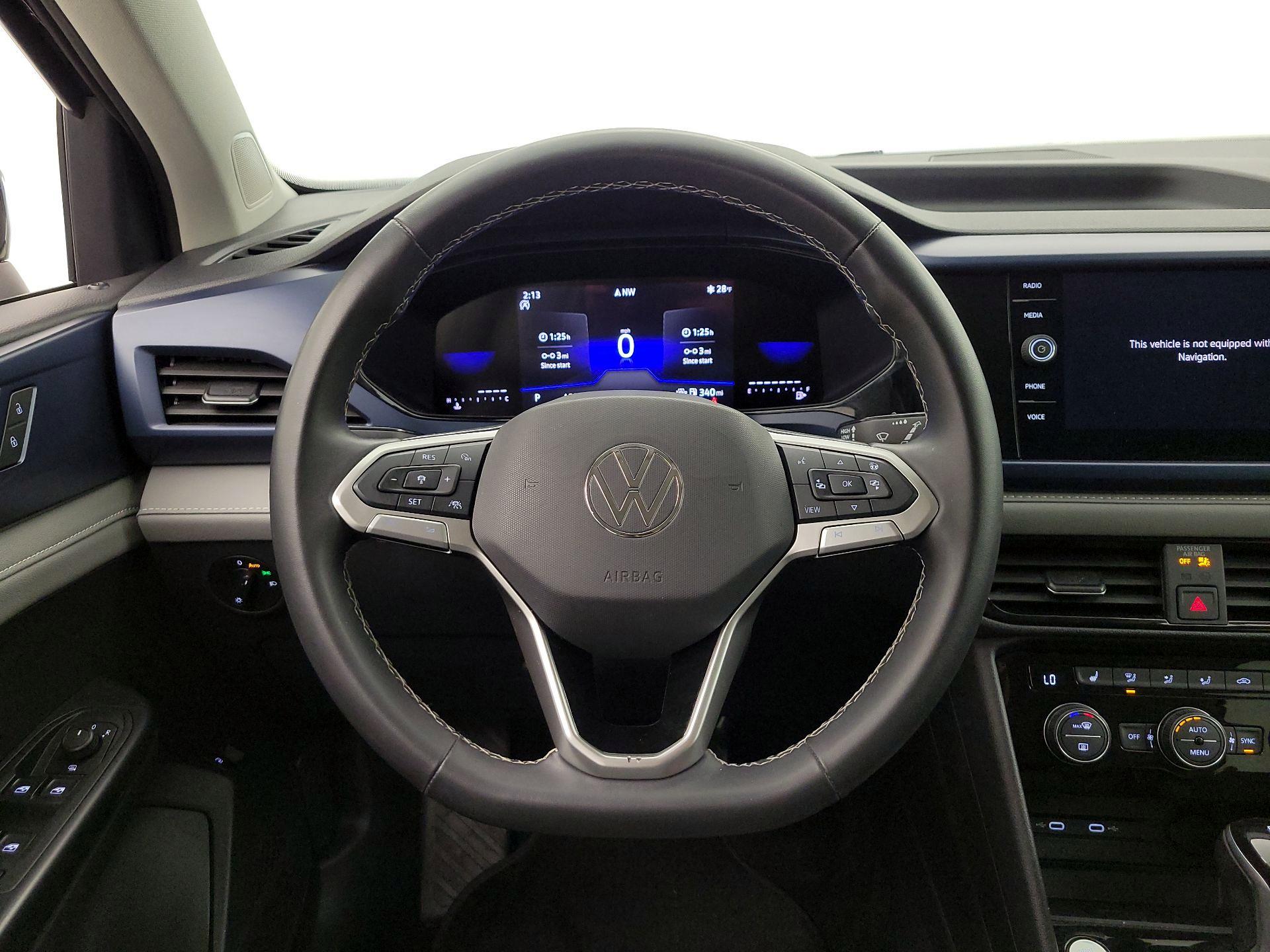 Thumbnail: 2024 Volkswagen Taos - 10