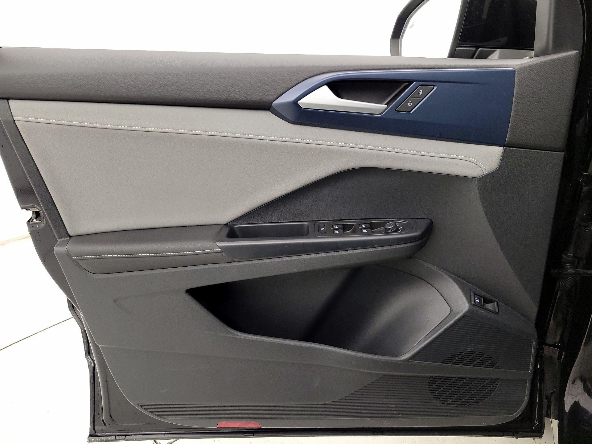 Thumbnail: 2024 Volkswagen Taos - 12