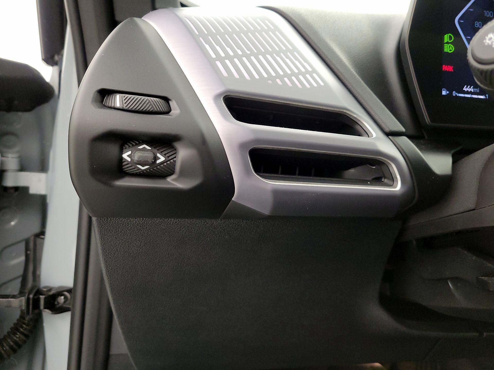 Thumbnail: 2025 BMW 2 Series - 13