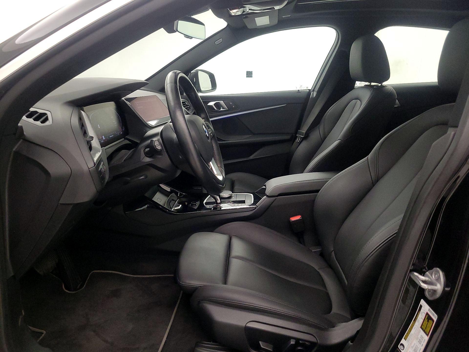 Thumbnail: 2024 BMW 2 Series - 11