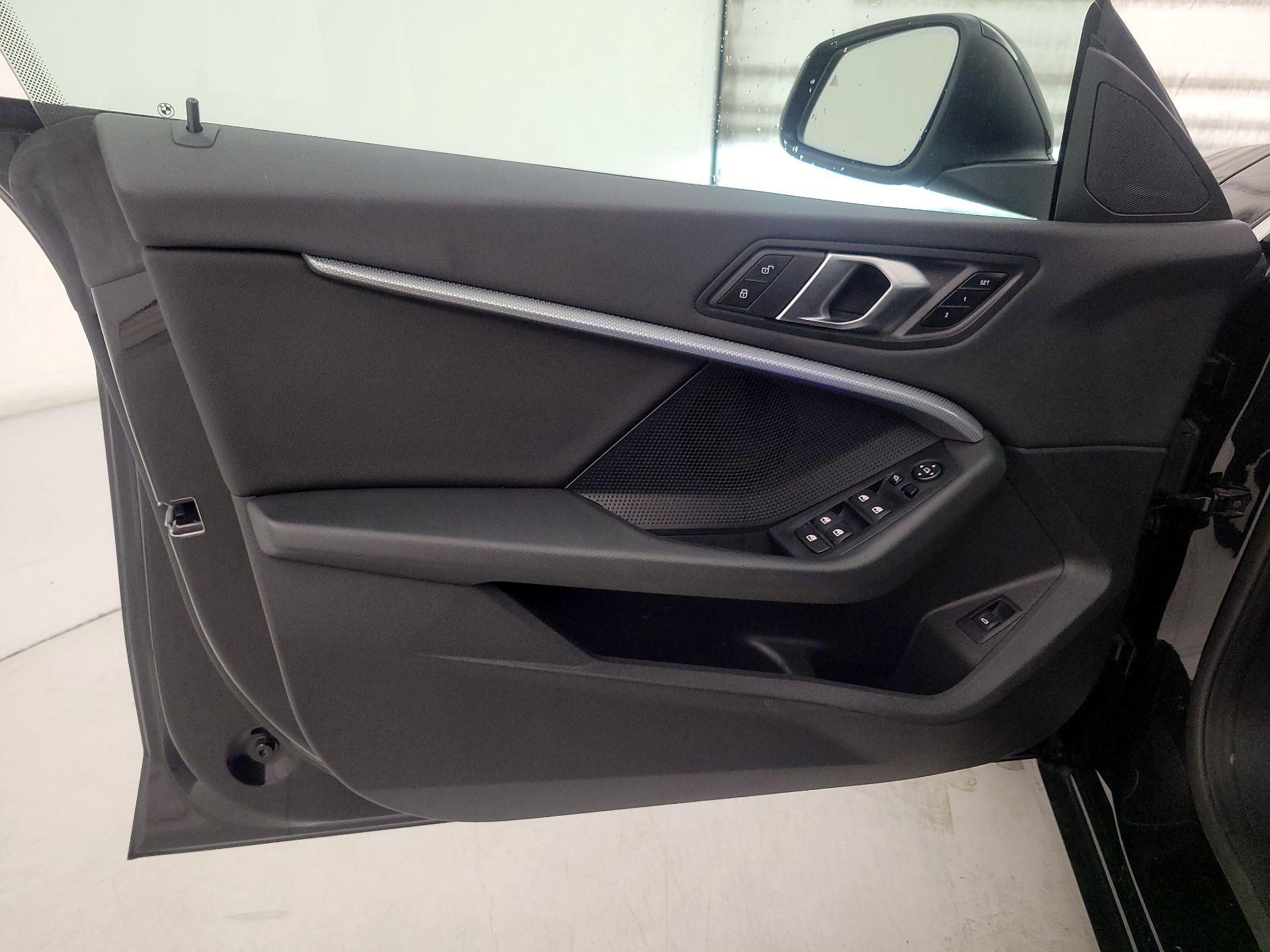 Thumbnail: 2024 BMW 2 Series - 12