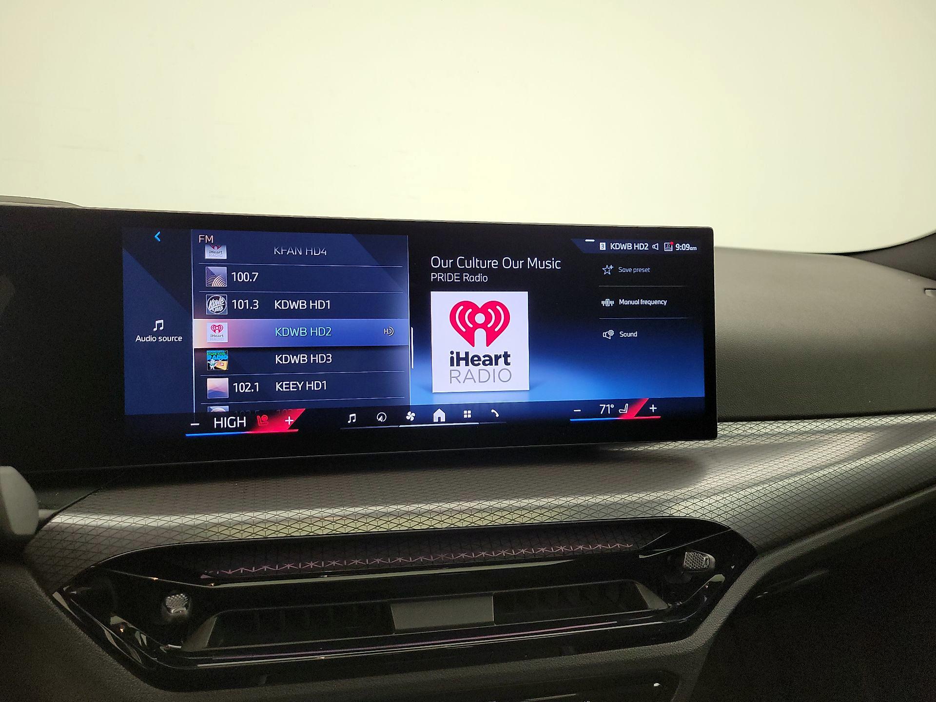 Thumbnail: 2025 BMW 4 Series - 16