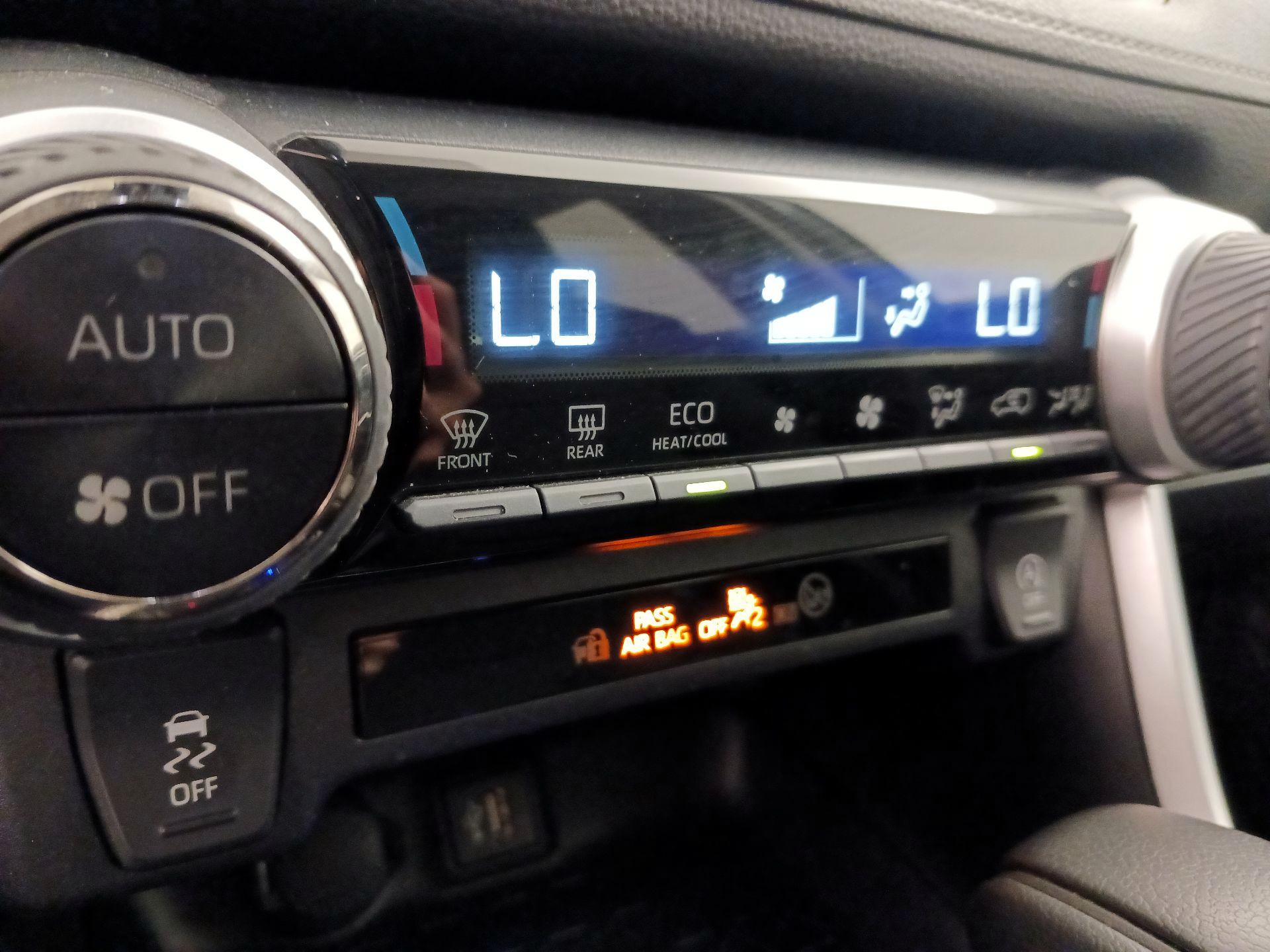 Thumbnail: 2024 Toyota RAV4 - 16