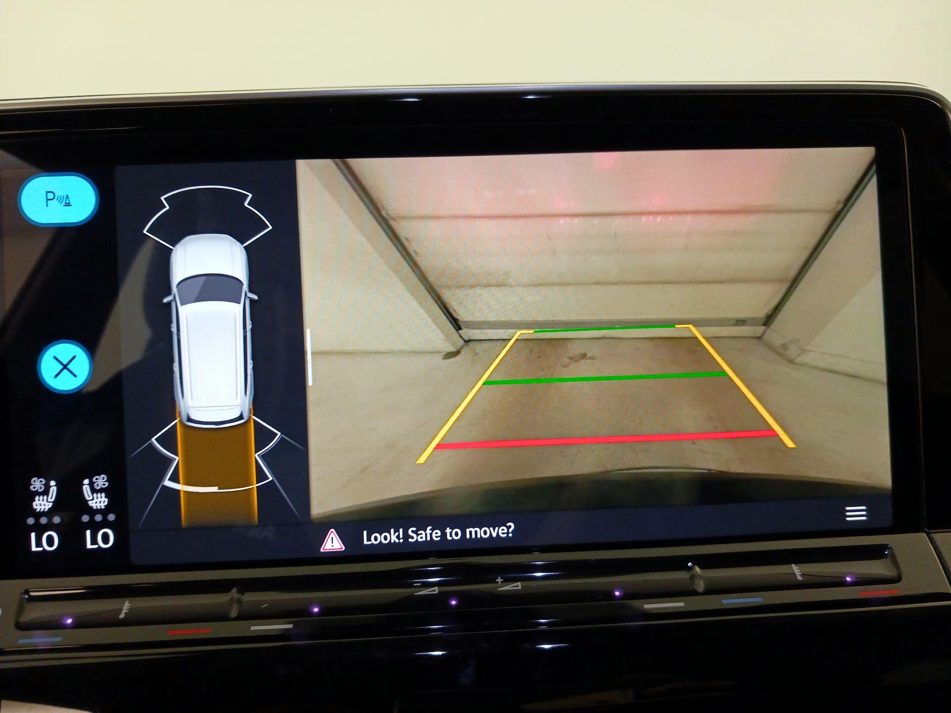 Thumbnail: 2024 Volkswagen Atlas - 14