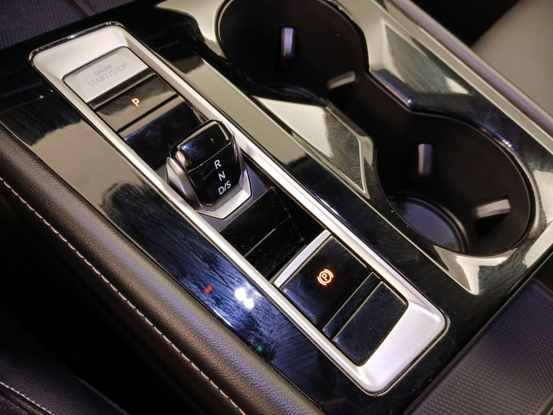 Thumbnail: 2024 Volkswagen Atlas - 17