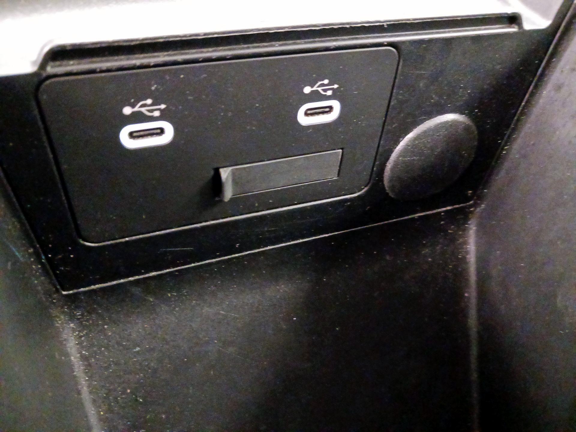 Thumbnail: 2024 Mazda Mazda3 - 19