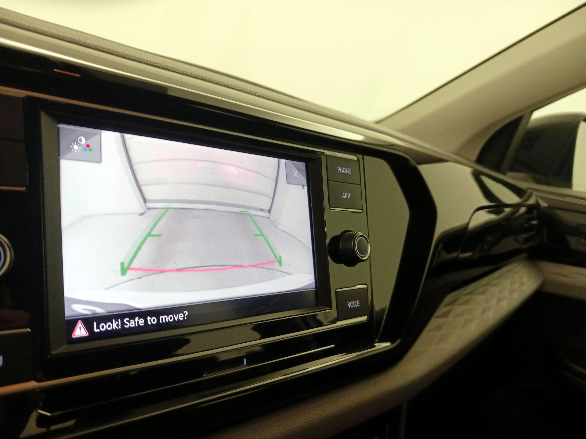 Thumbnail: 2024 Volkswagen Taos - 14