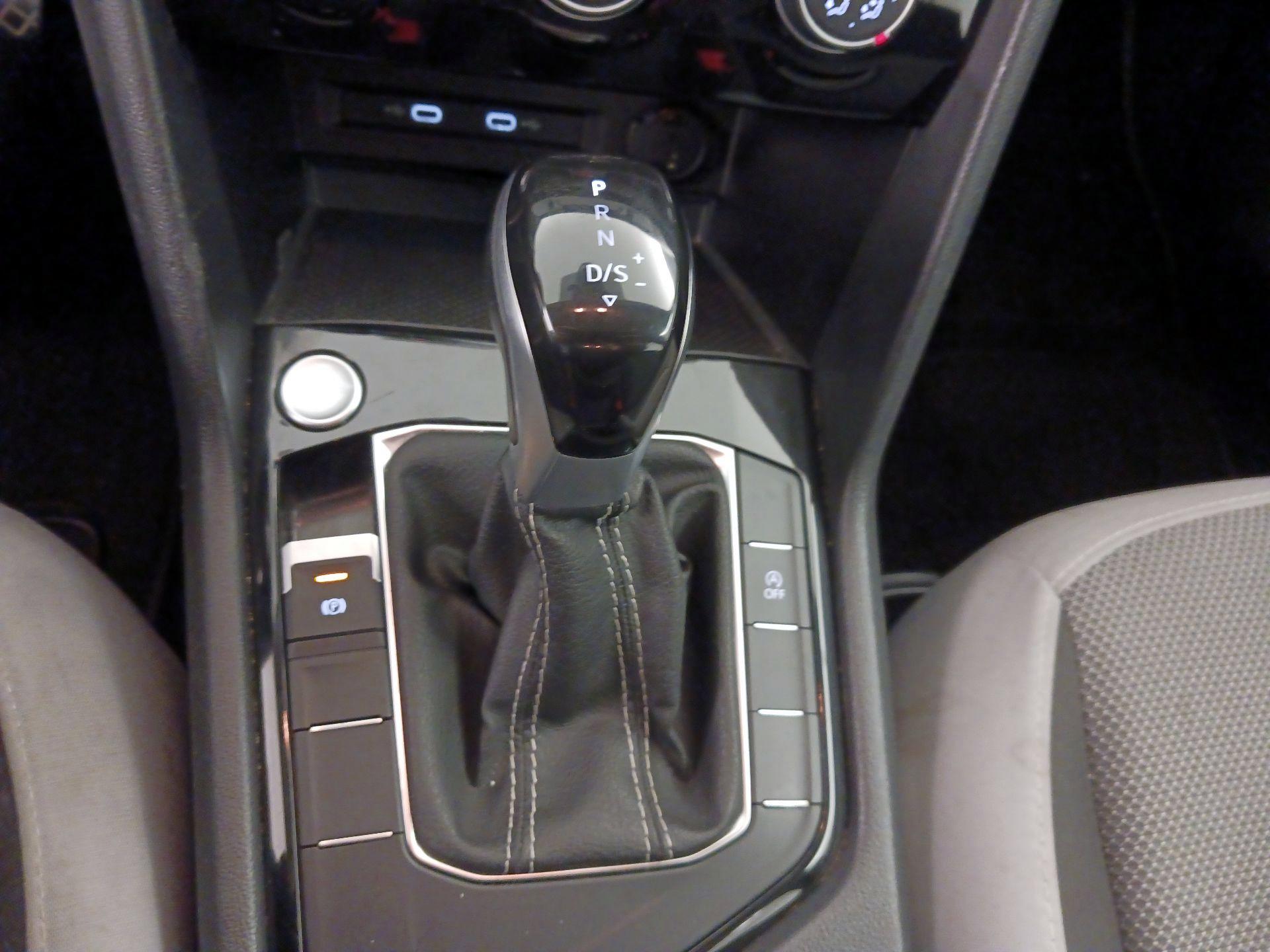 Thumbnail: 2024 Volkswagen Taos - 17