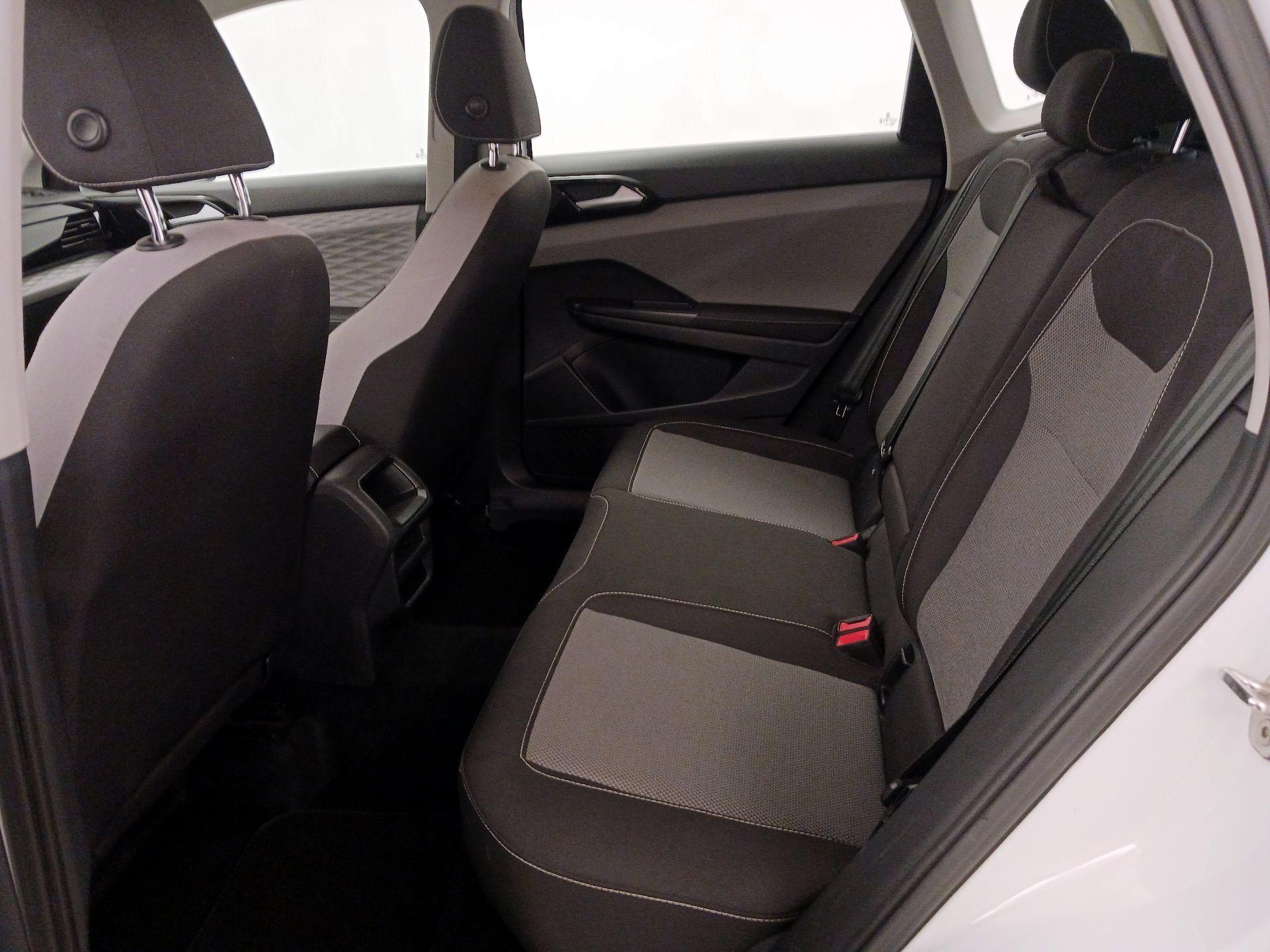 Thumbnail: 2024 Volkswagen Taos - 19