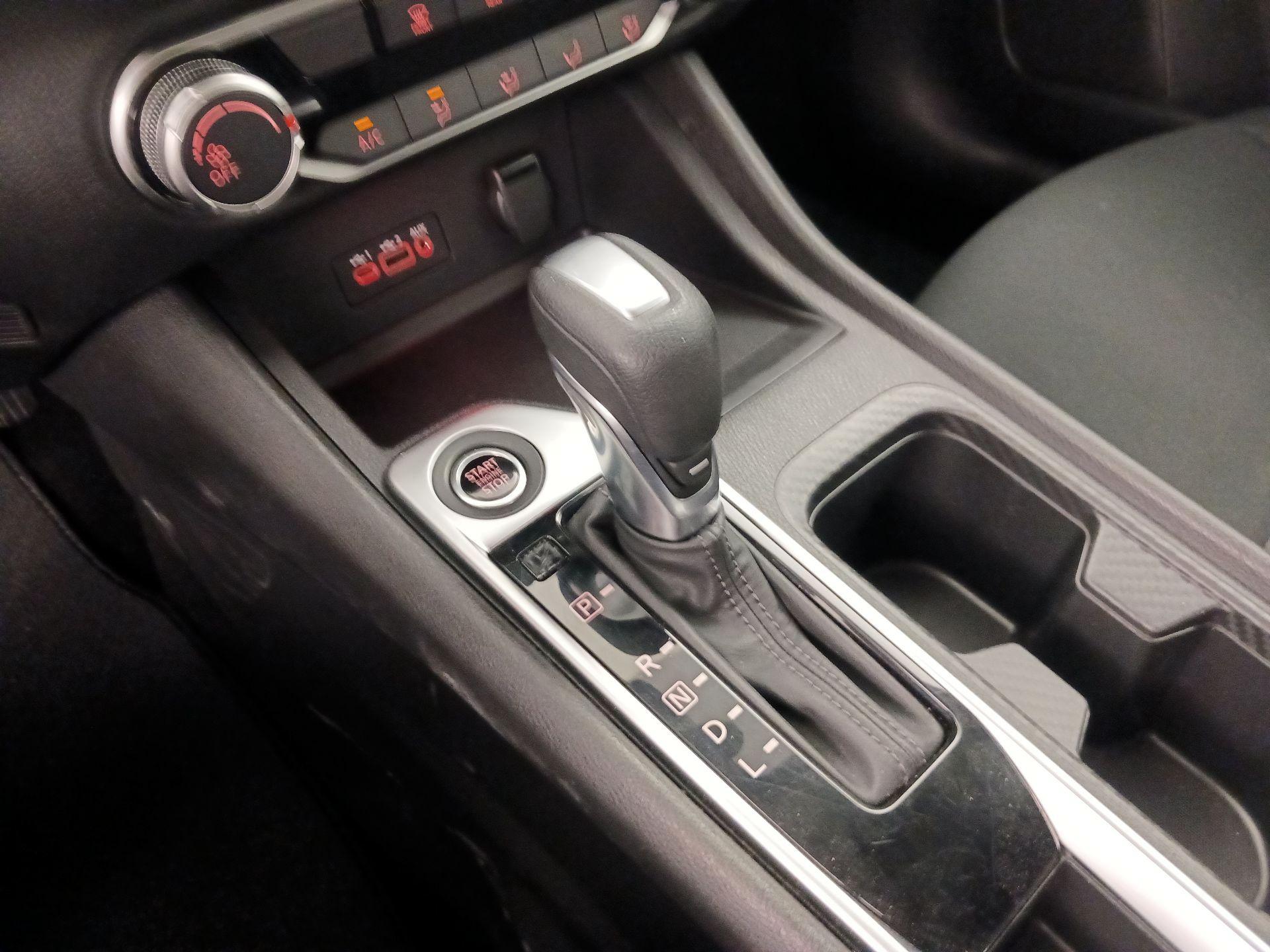 Thumbnail: 2023 Nissan Sentra - 17