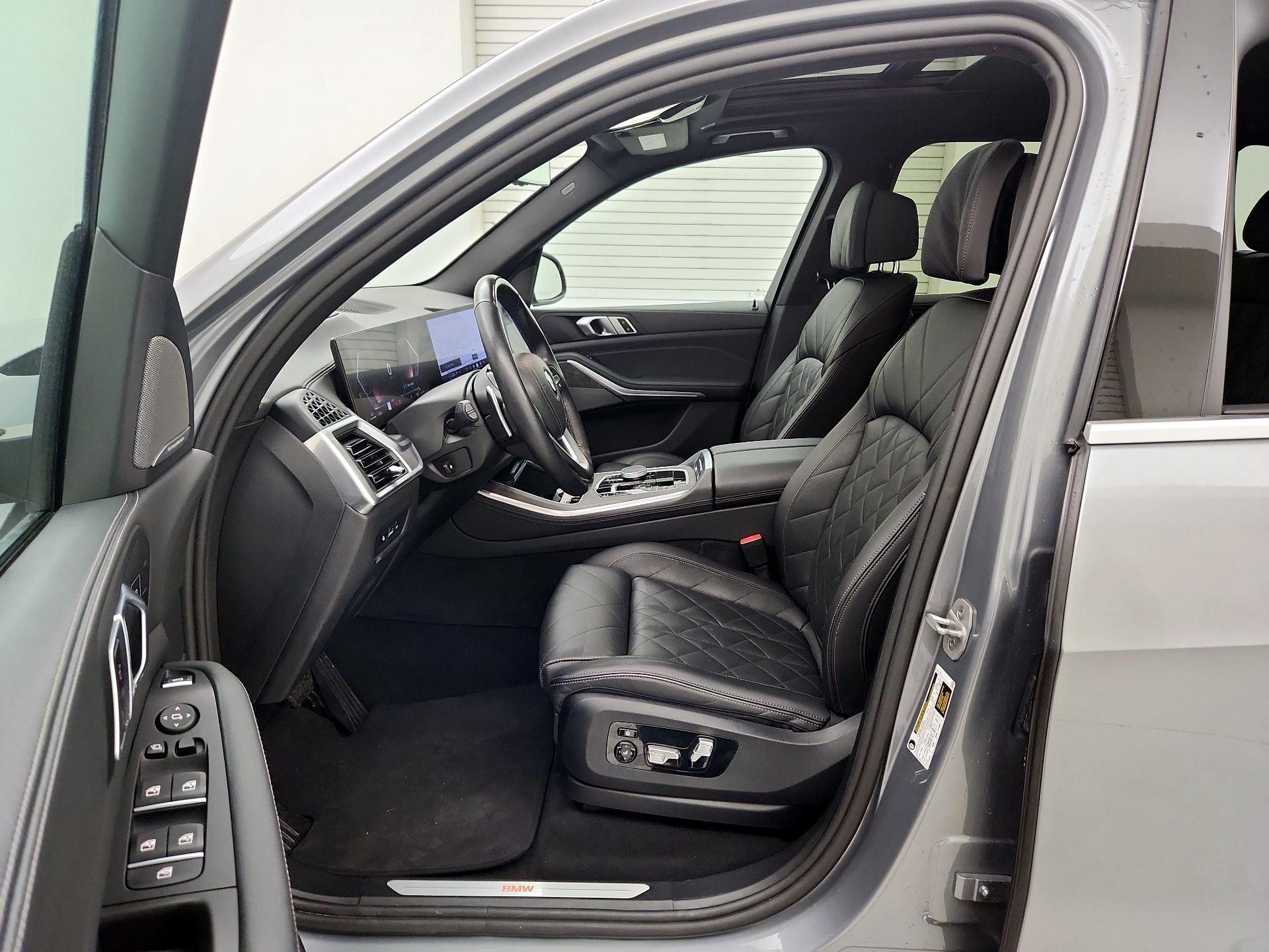 Thumbnail: 2024 BMW X5 - 11