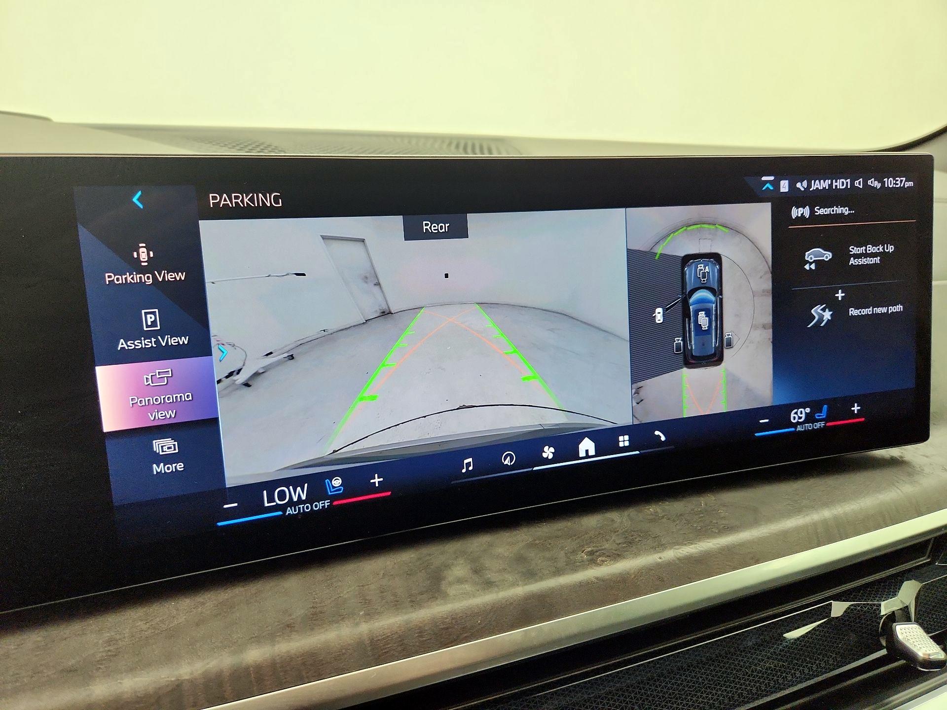 Thumbnail: 2024 BMW X5 - 15