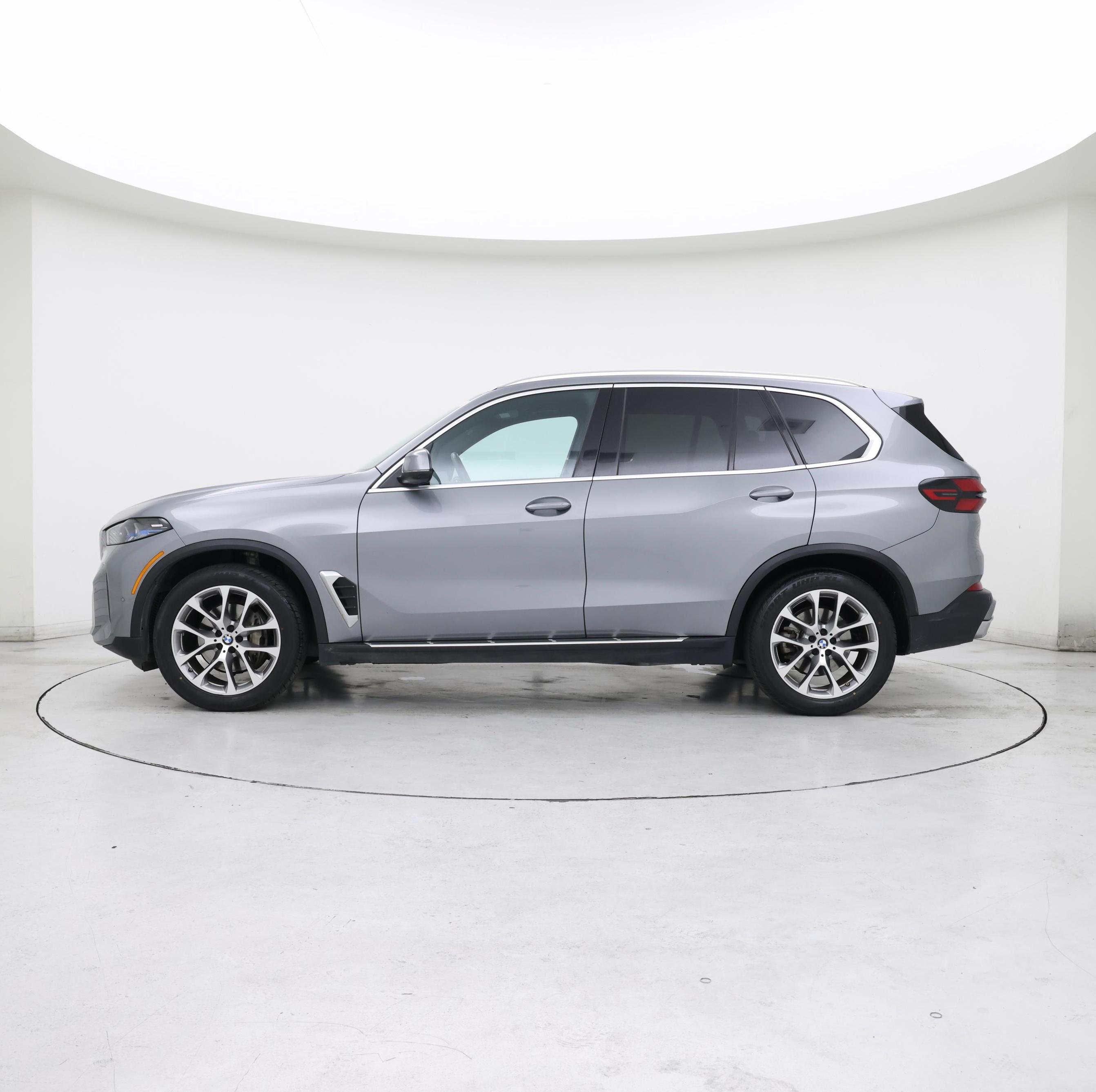 Thumbnail: 2024 BMW X5 - 3