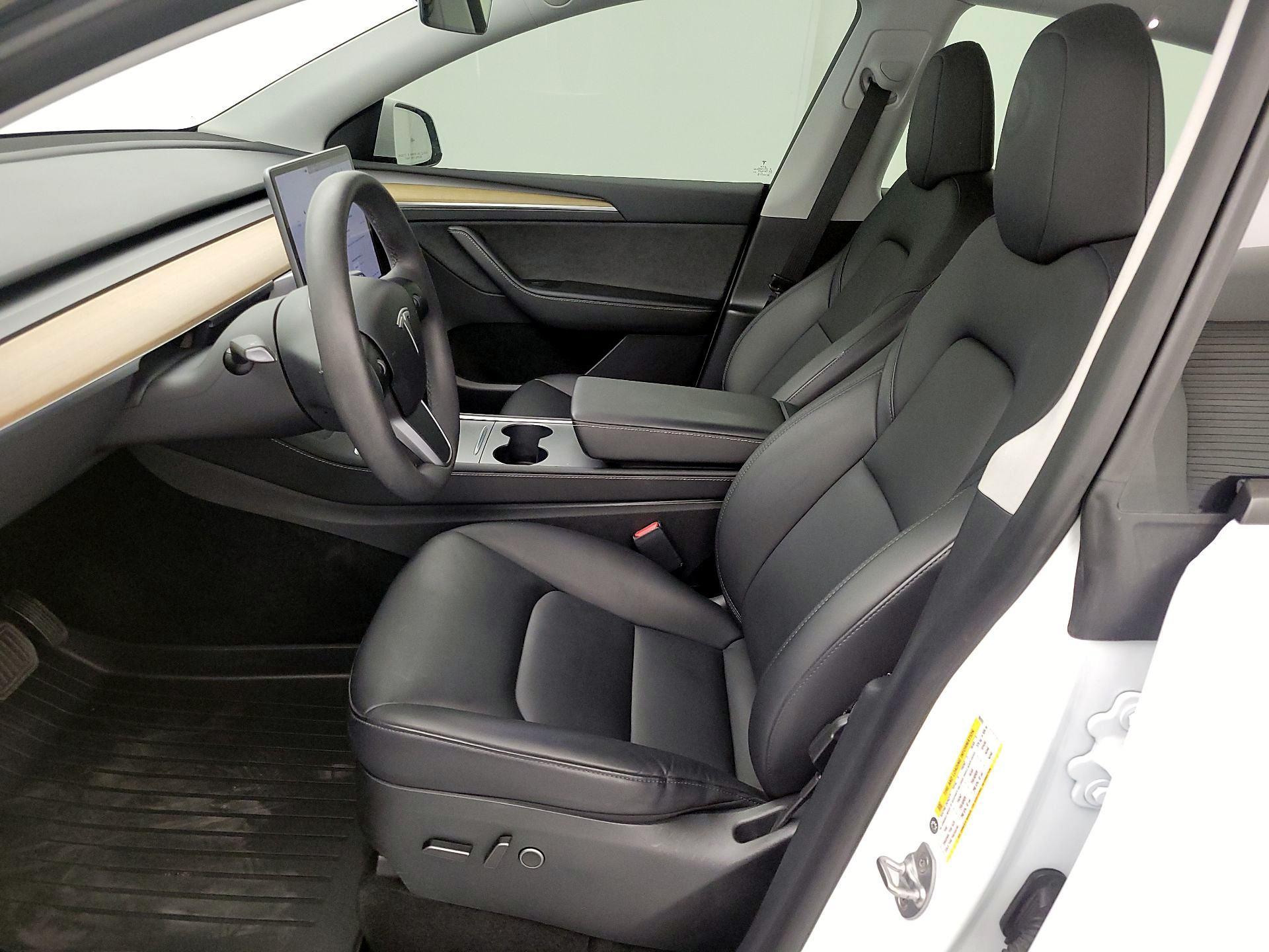 Thumbnail: 2023 Tesla Model Y - 11