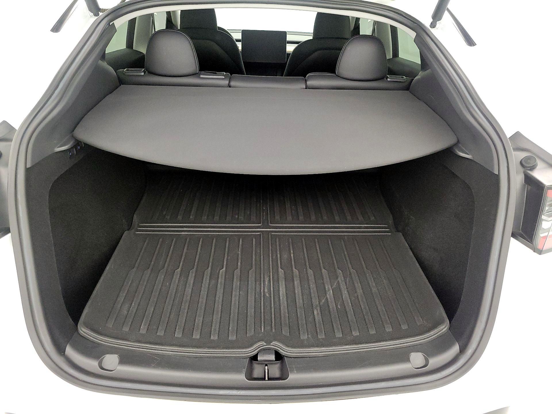 Thumbnail: 2023 Tesla Model Y - 19