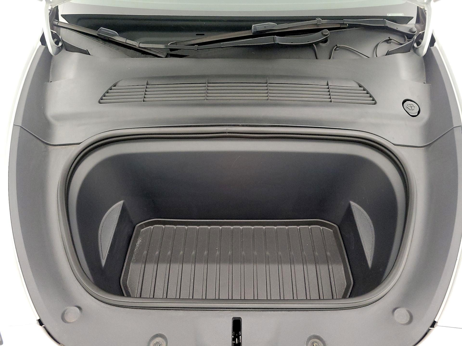 Thumbnail: 2023 Tesla Model Y - 20