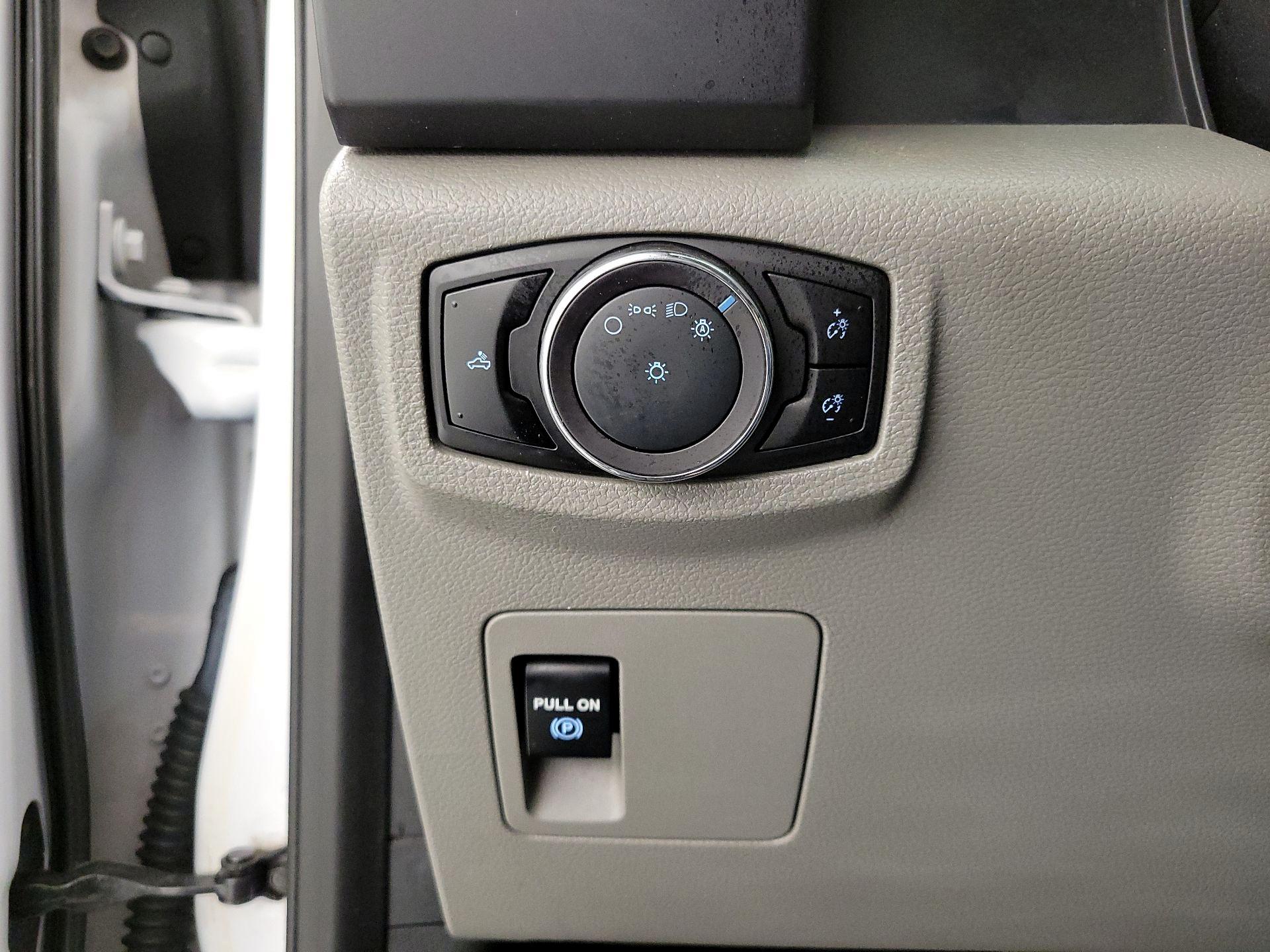 Thumbnail: 2016 Ford F-150 - 13