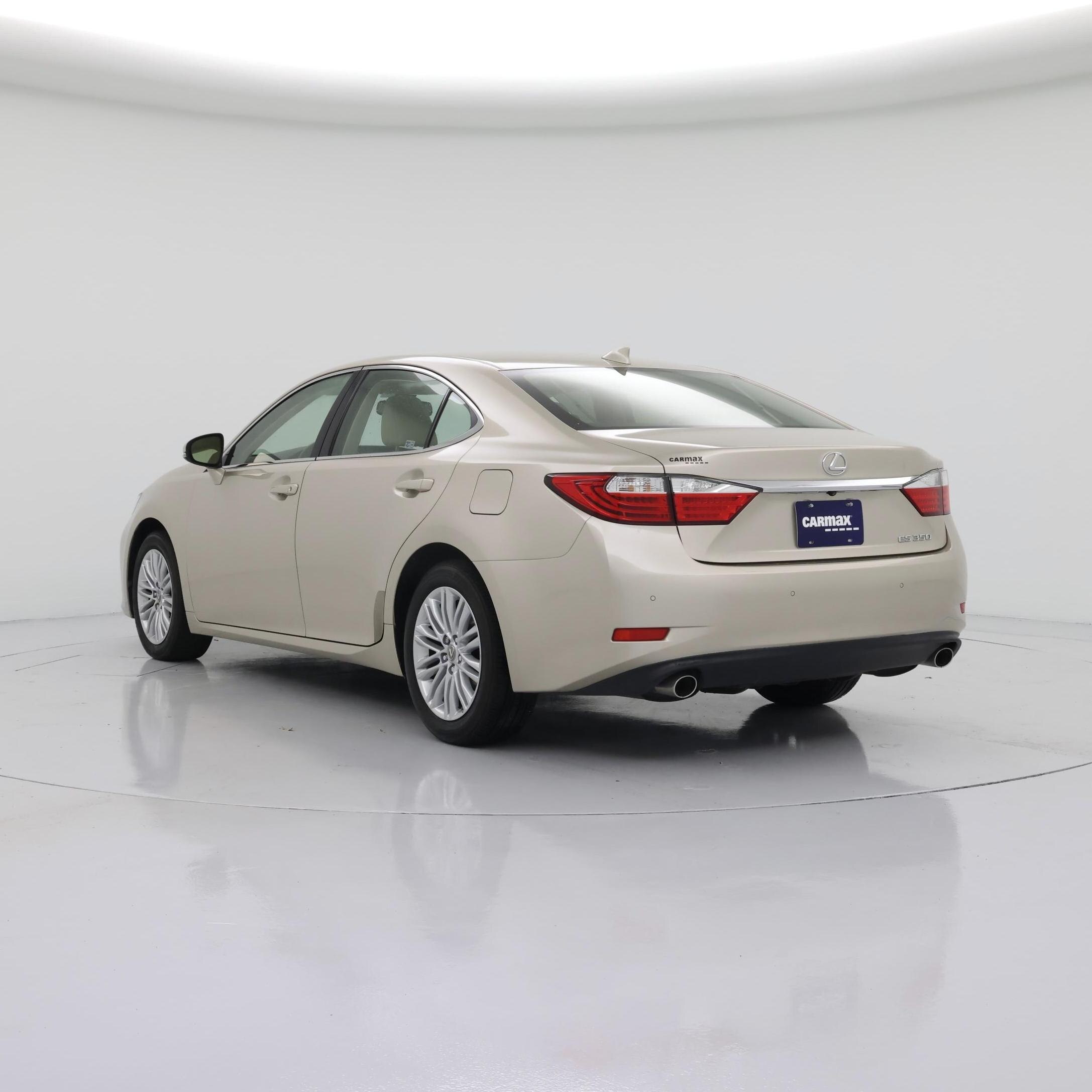 Thumbnail: 2015 Lexus ES - 2