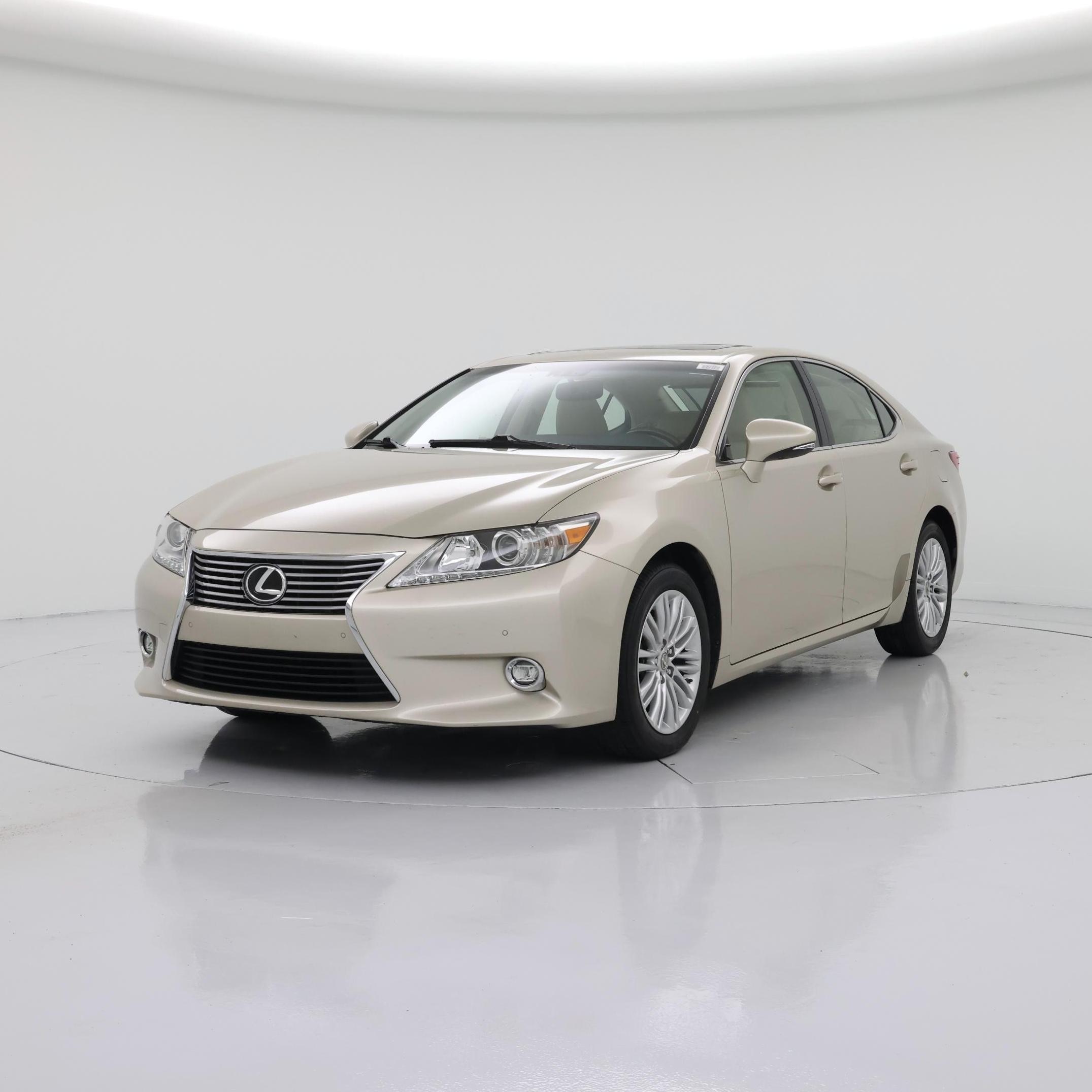 Thumbnail: 2015 Lexus ES - 4