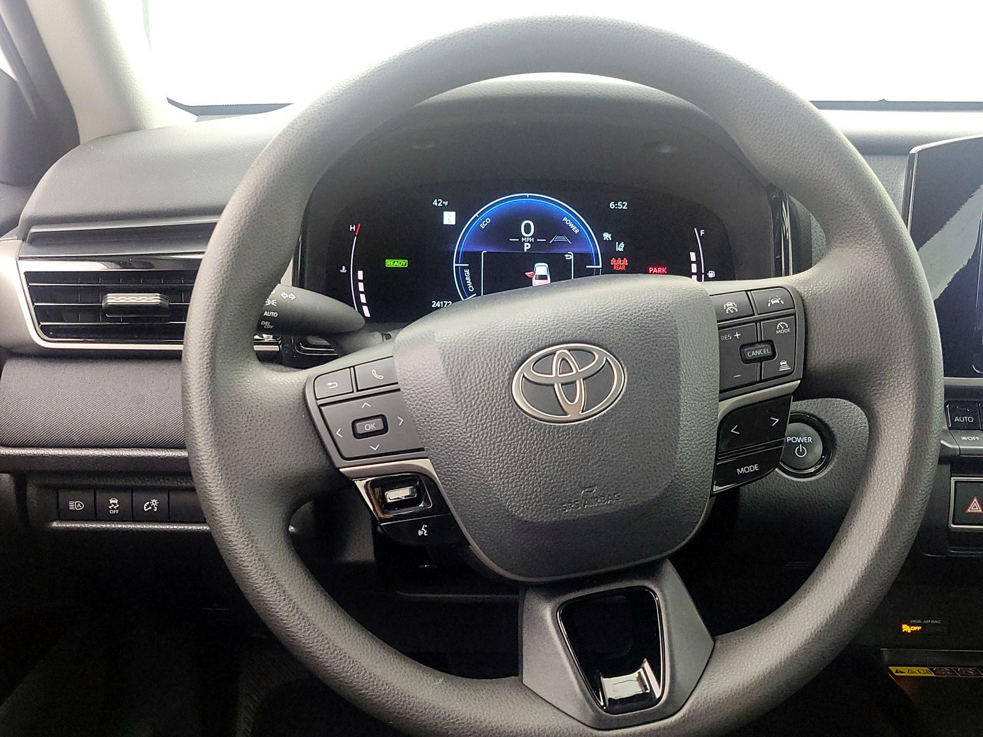 Thumbnail: 2025 Toyota Camry - 10