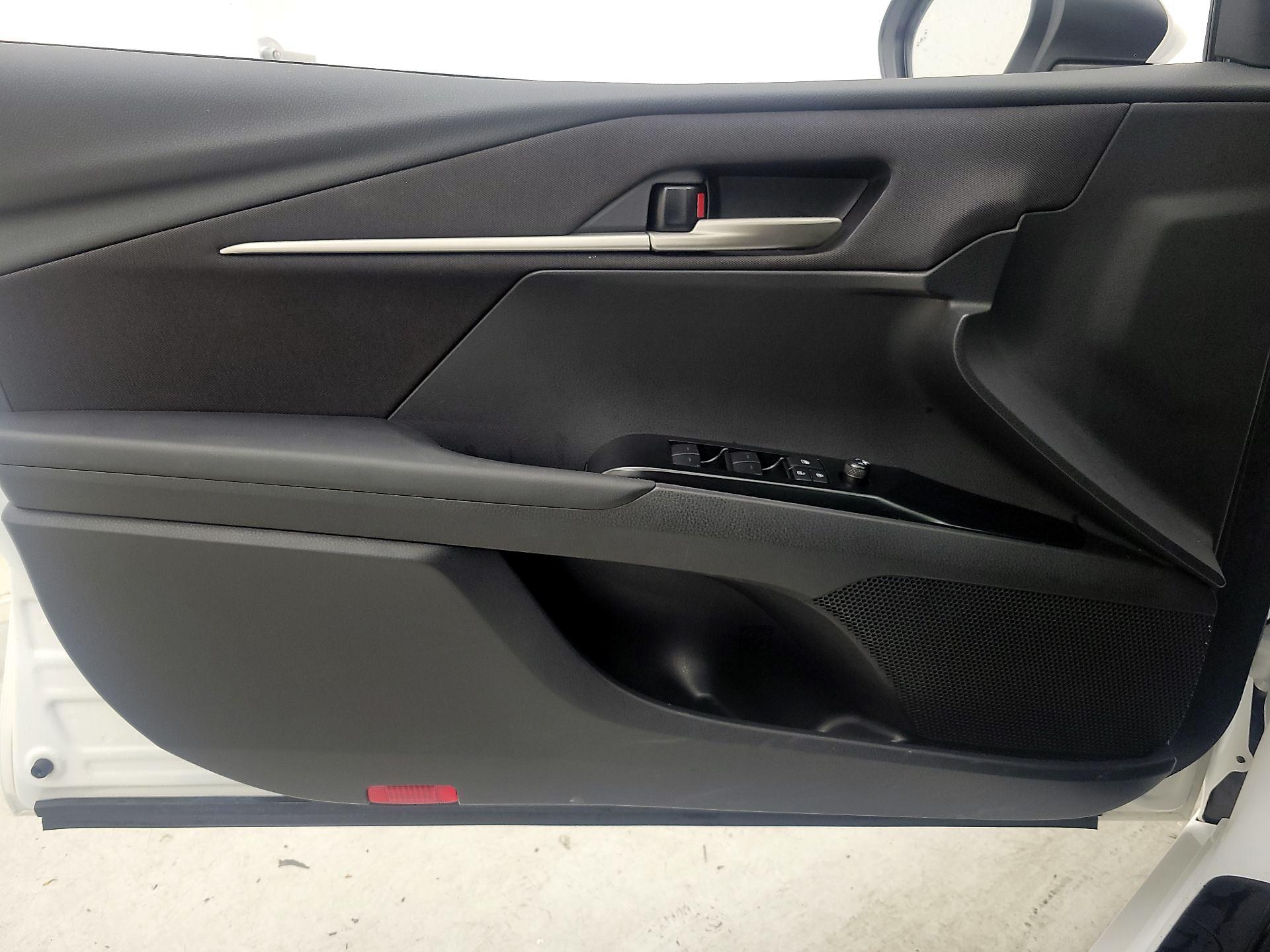 Thumbnail: 2025 Toyota Camry - 12