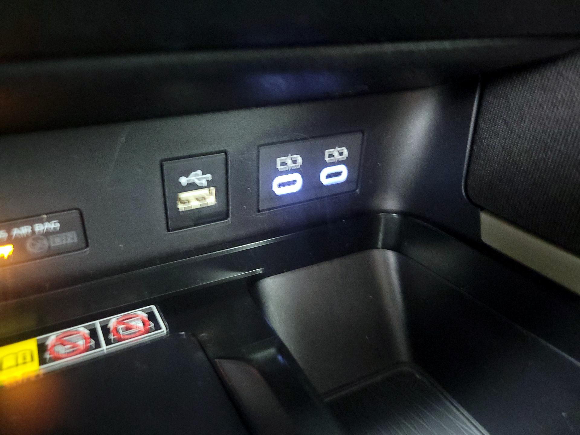 Thumbnail: 2025 Toyota Camry - 18