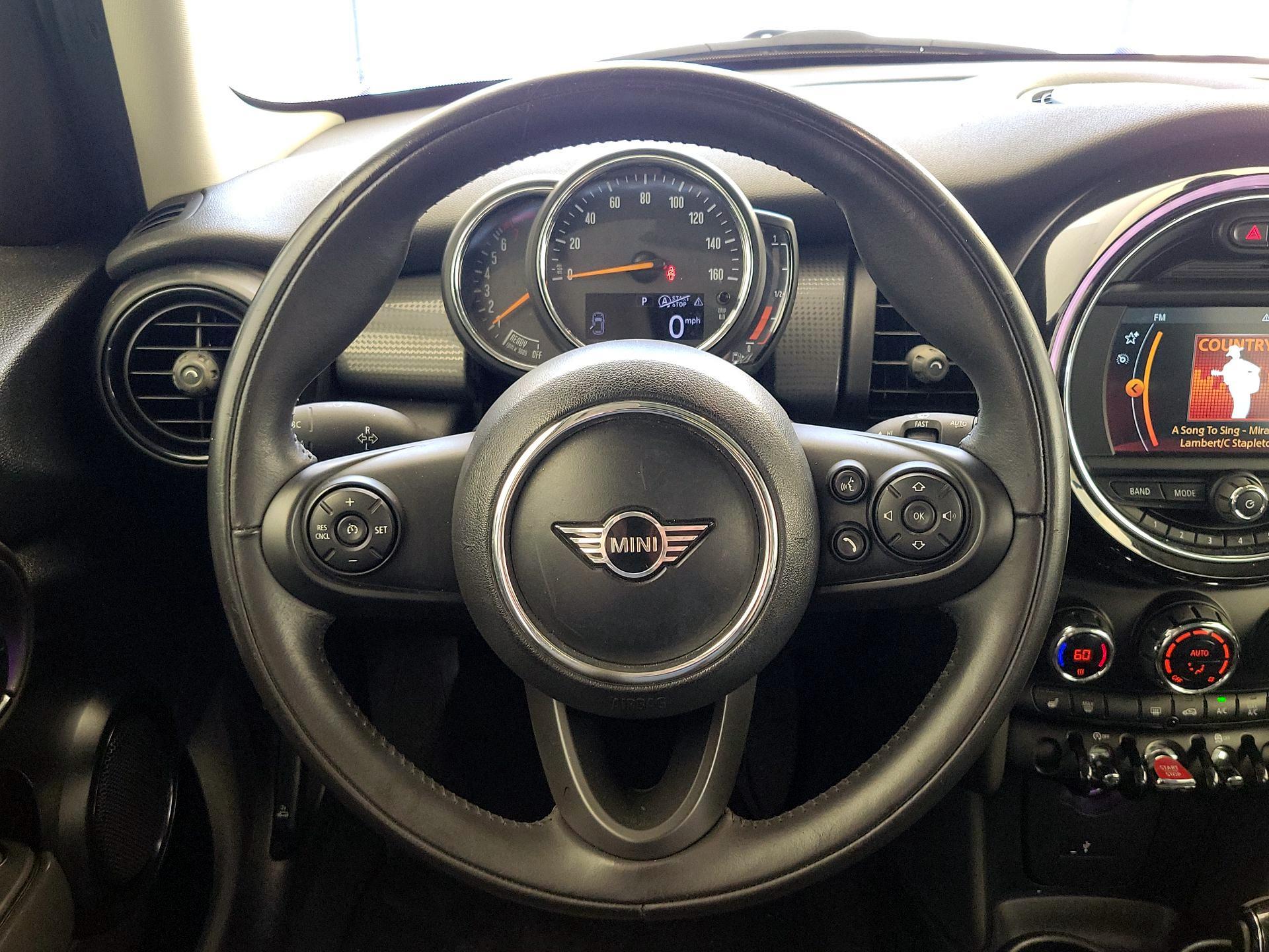 Thumbnail: 2020 MINI Cooper Hardtop - 10