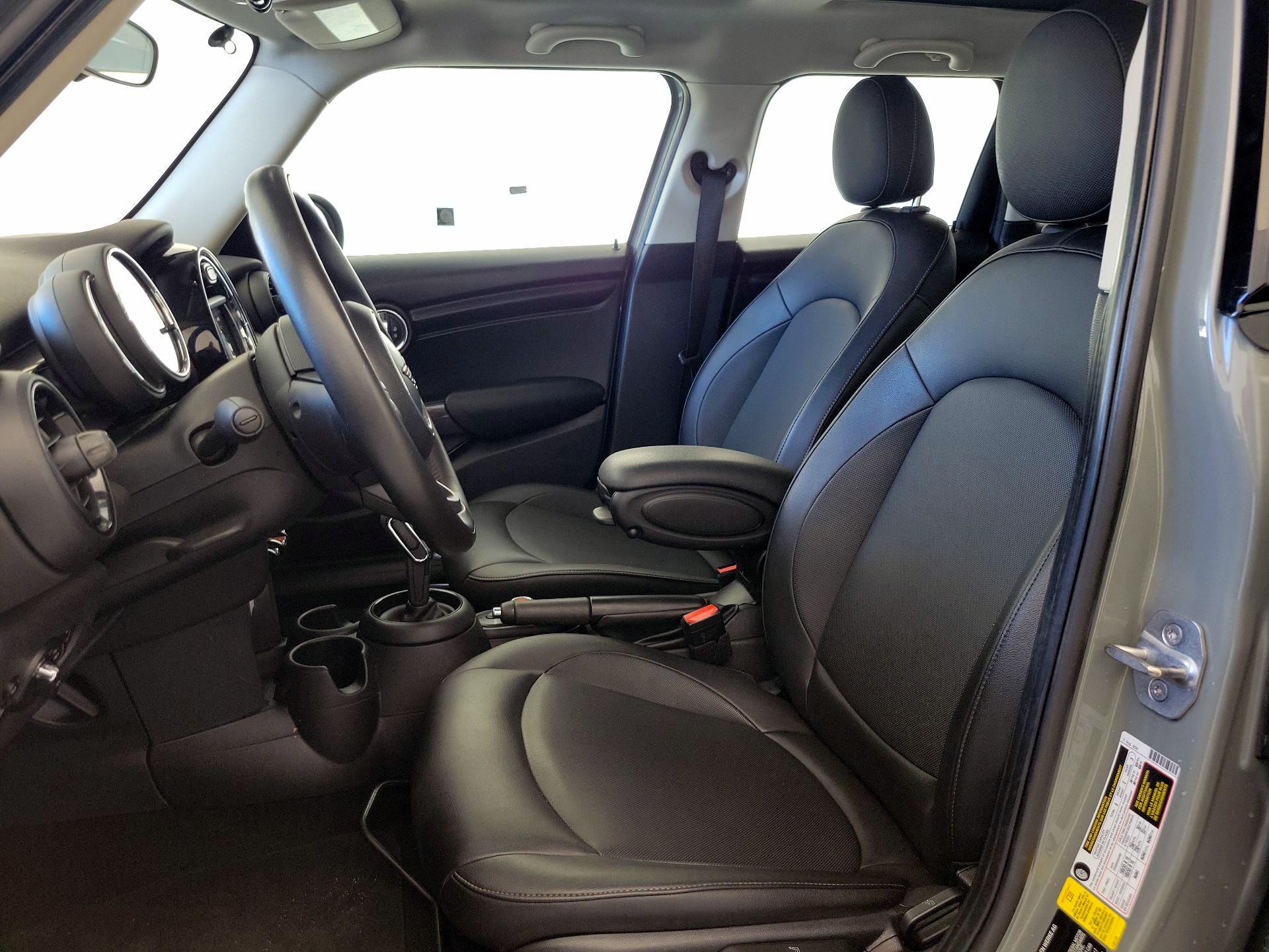 Thumbnail: 2020 MINI Cooper Hardtop - 11