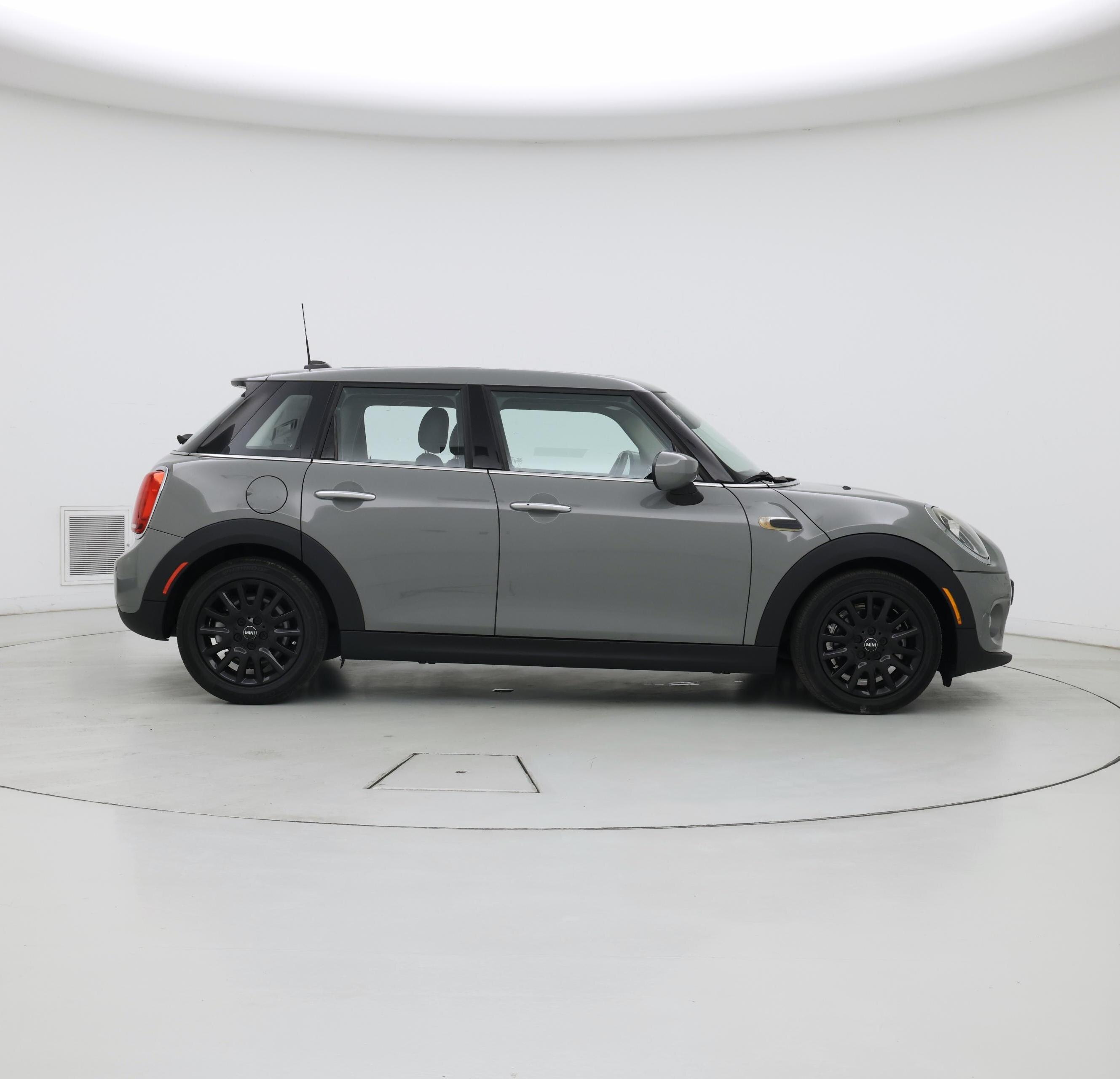 Thumbnail: 2020 MINI Cooper Hardtop - 7