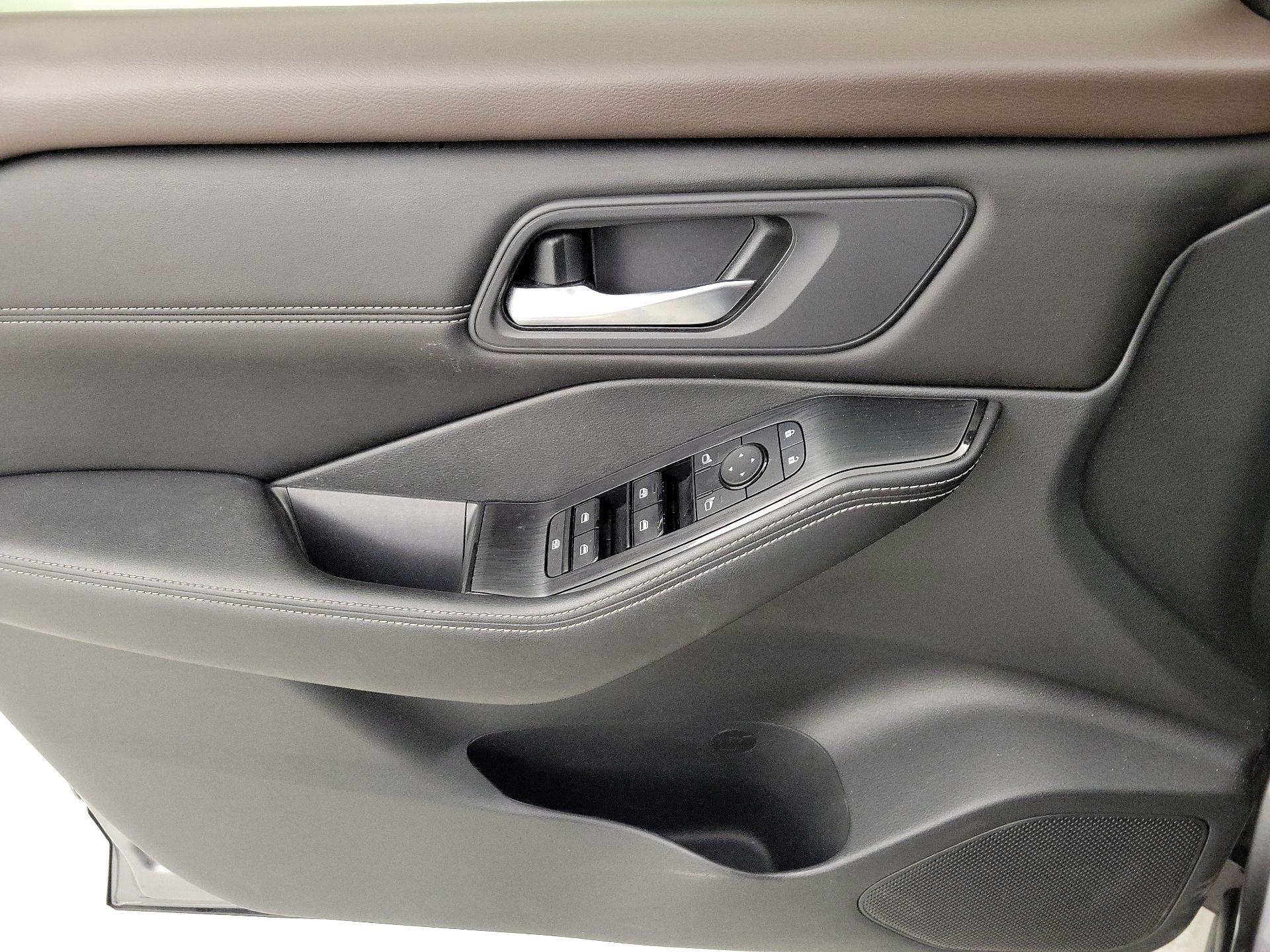 Thumbnail: 2022 Nissan Rogue - 12