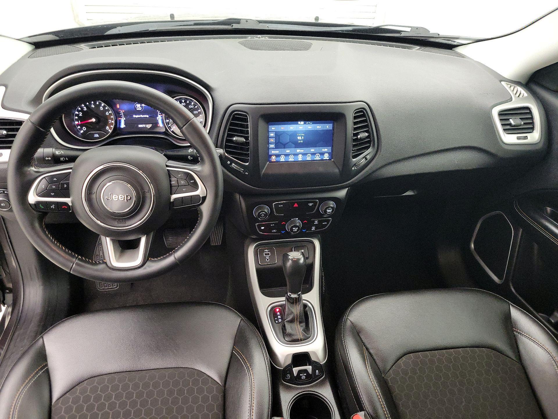 Thumbnail: 2020 Jeep Compass - 9