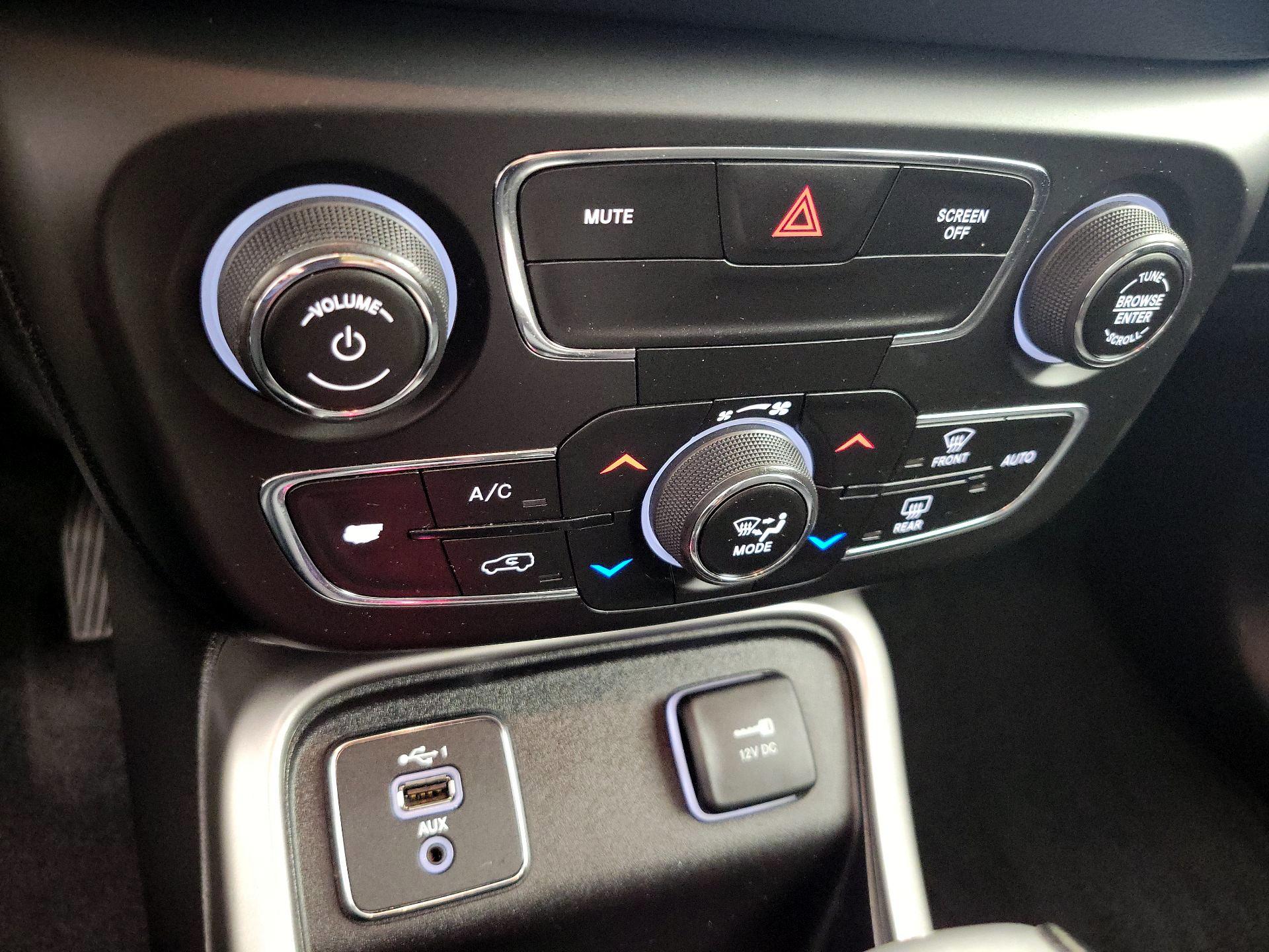 Thumbnail: 2020 Jeep Compass - 16