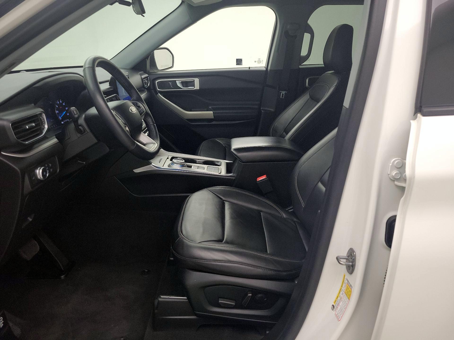 Thumbnail: 2022 Ford Explorer - 11