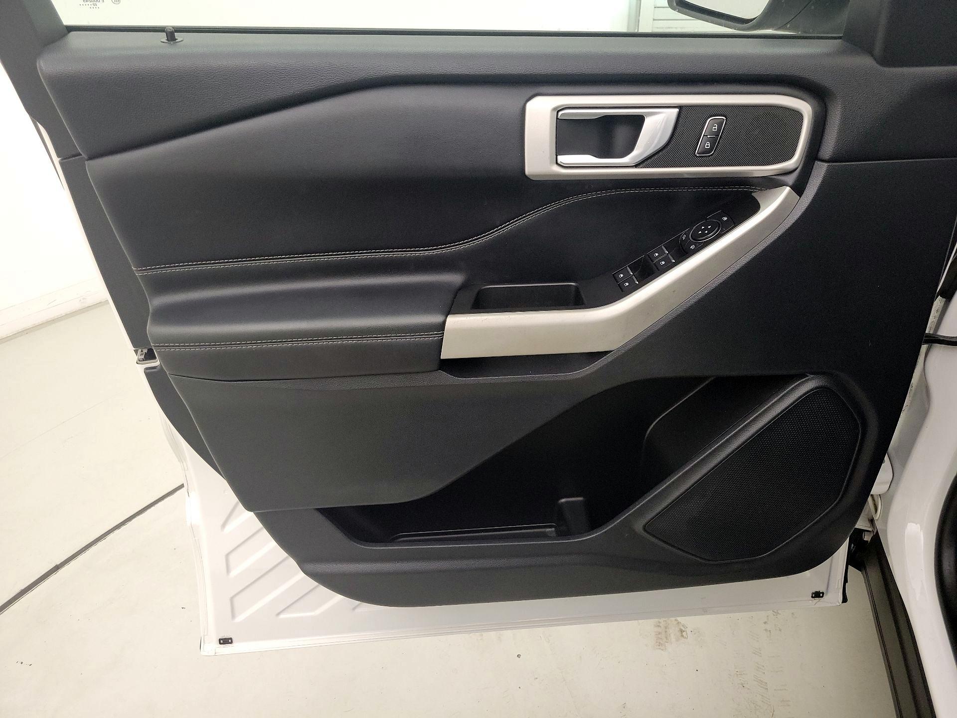 Thumbnail: 2022 Ford Explorer - 12